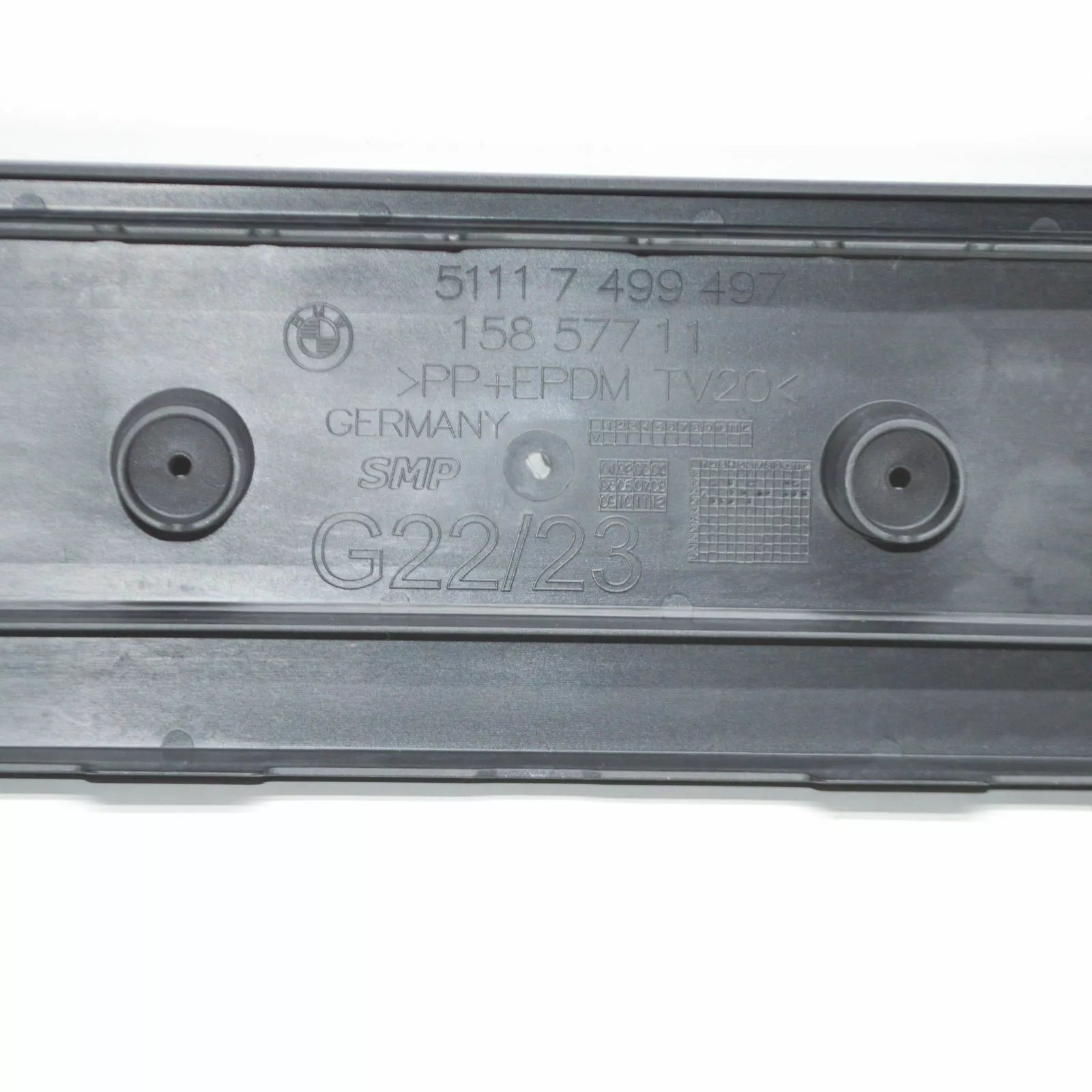 NEW BMW 4 COUPE G22 FRONT BUMPER LICENSE PLATE NUMBER HOLDER 51137499497