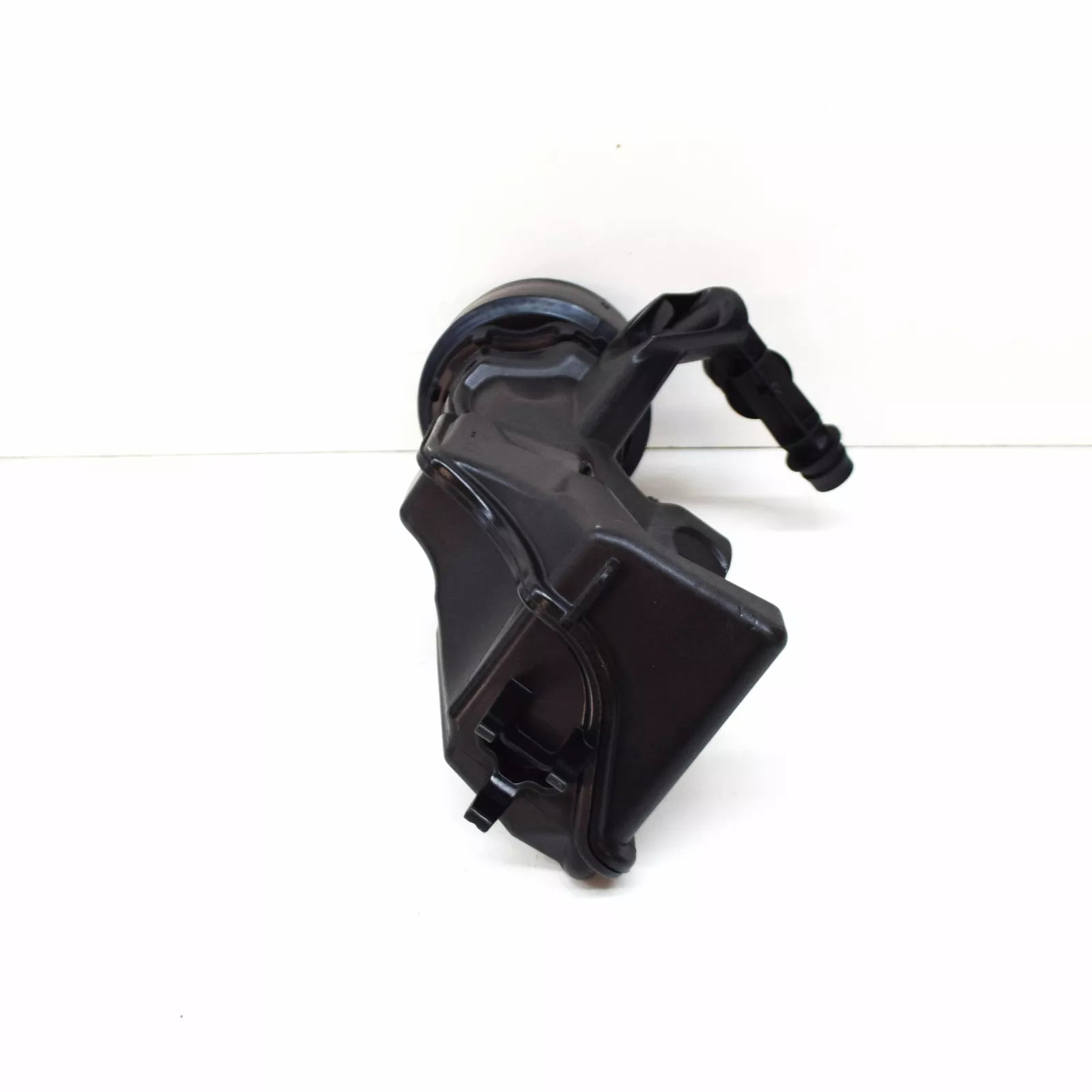 NEW VW T-ROC A11 TURBOCHARGER AIR INTAKE PIPE 04C129654A