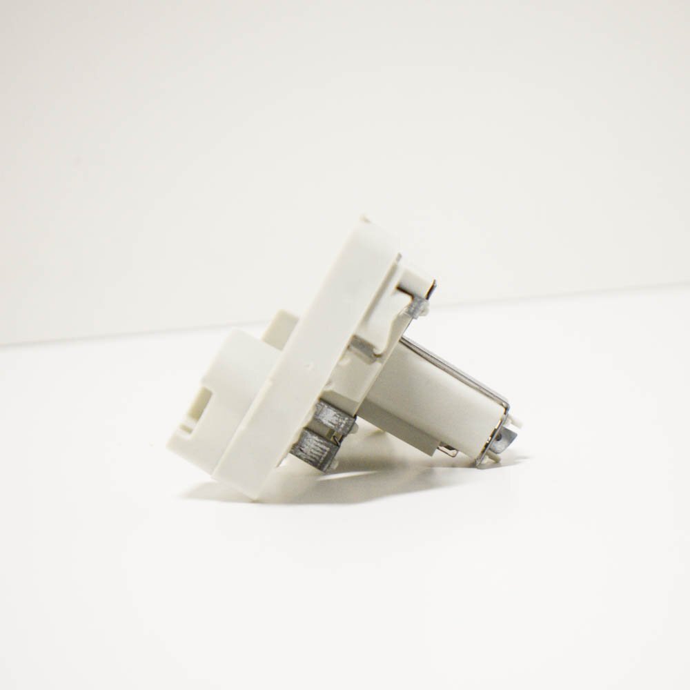 NEW VOLKSWAGEN PASSAT CC 357 REAR LEFT TAILLIGHT BULB HOLDER 3C8945257A ORIGINAL