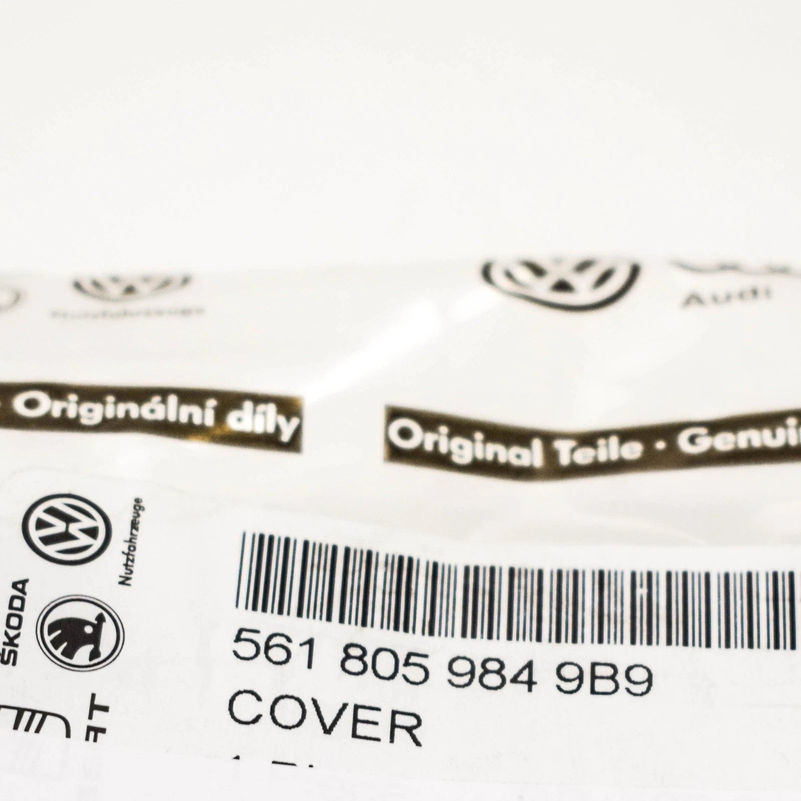 NEW VOLKSWAGEN PASSAT B8 3G FRONT RIGHT WHEEL HOUSING LINER COVER 561805984 9B9