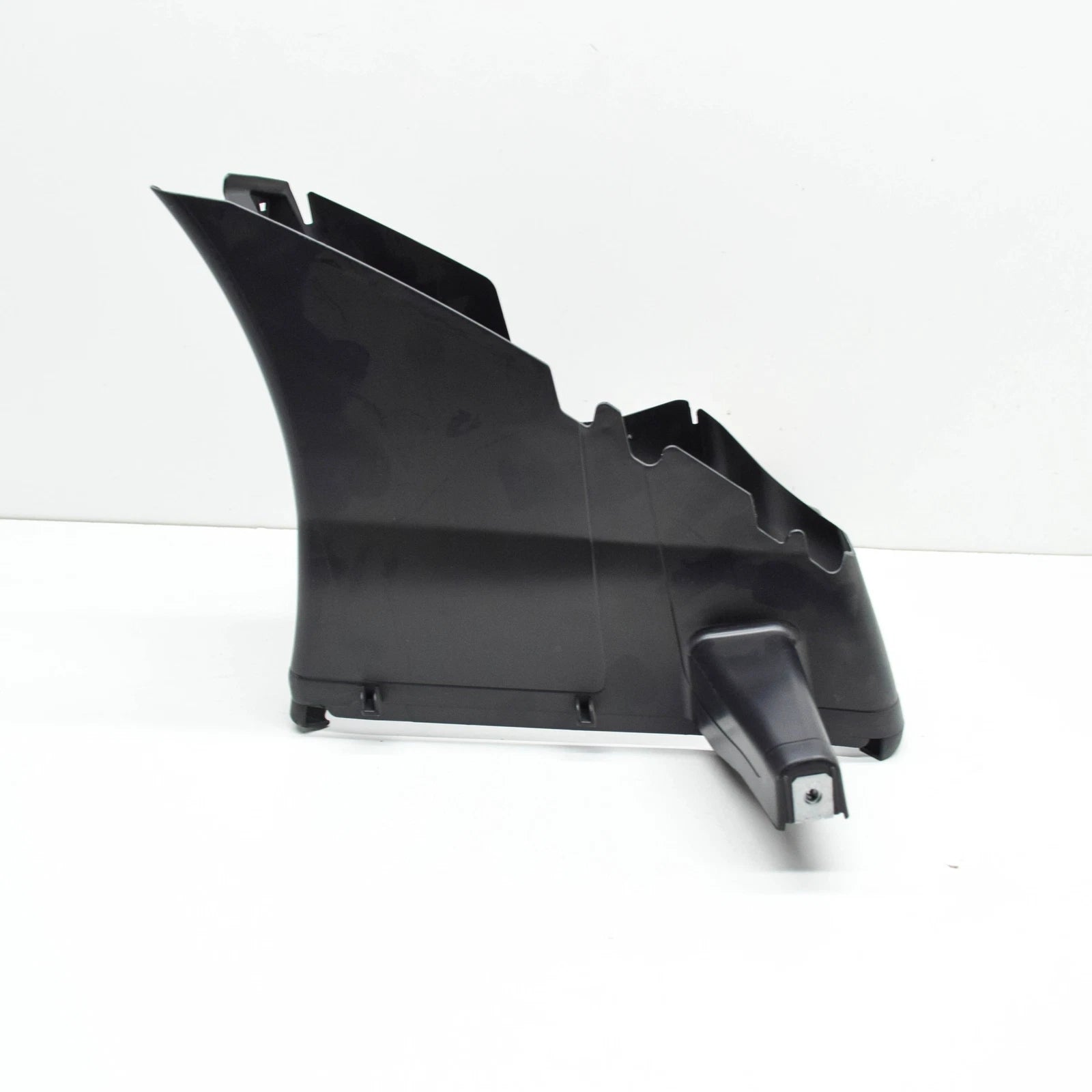 NEW BMW 6 F06 RADIATOR COOLING LEFT AIR DUCT 51747370385 7370385 2016 ORIGINAL