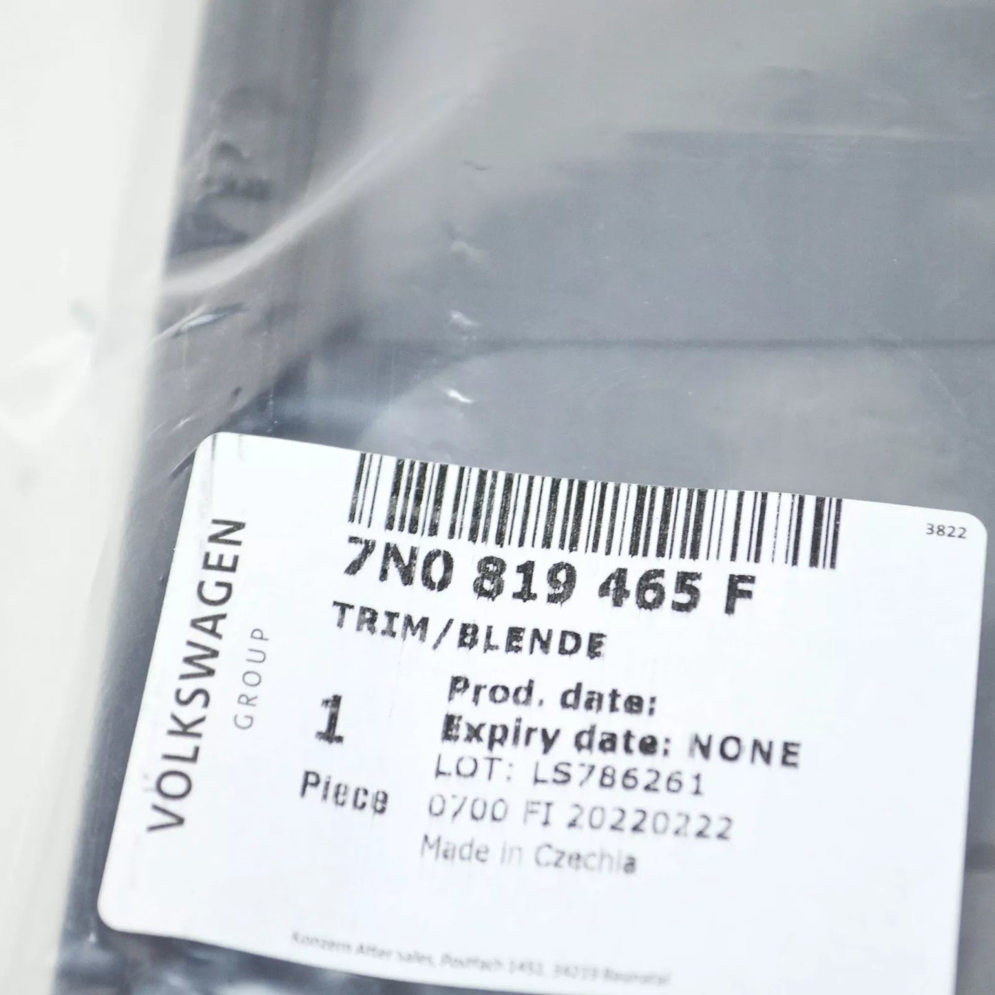 NEW AUDI A1 SPORTBACK GB REAR QUARTER PANEL VENT GRILLE 7N0819465F