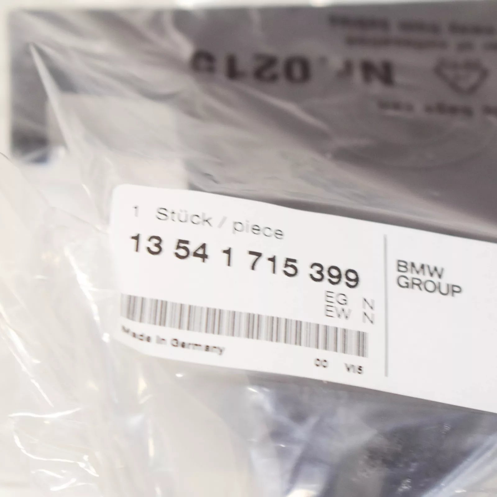 NEW BMW 3 E30 THROTTLE HOUSING COVER 13541715399 1715399 ORIGINAL