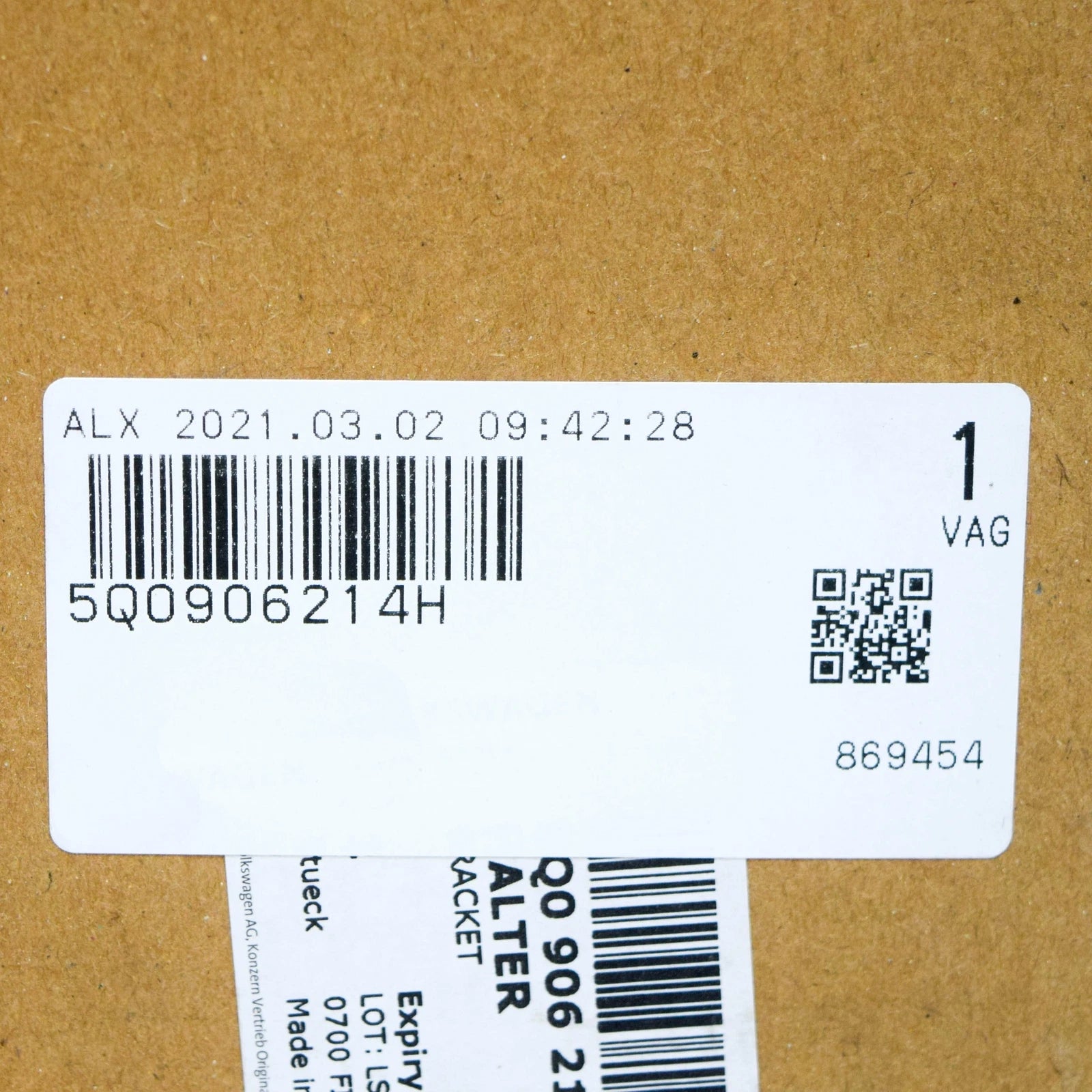 NEW AUDI A3 8V ENGINE CONTROL MODULE BRACKET 5Q0906214H