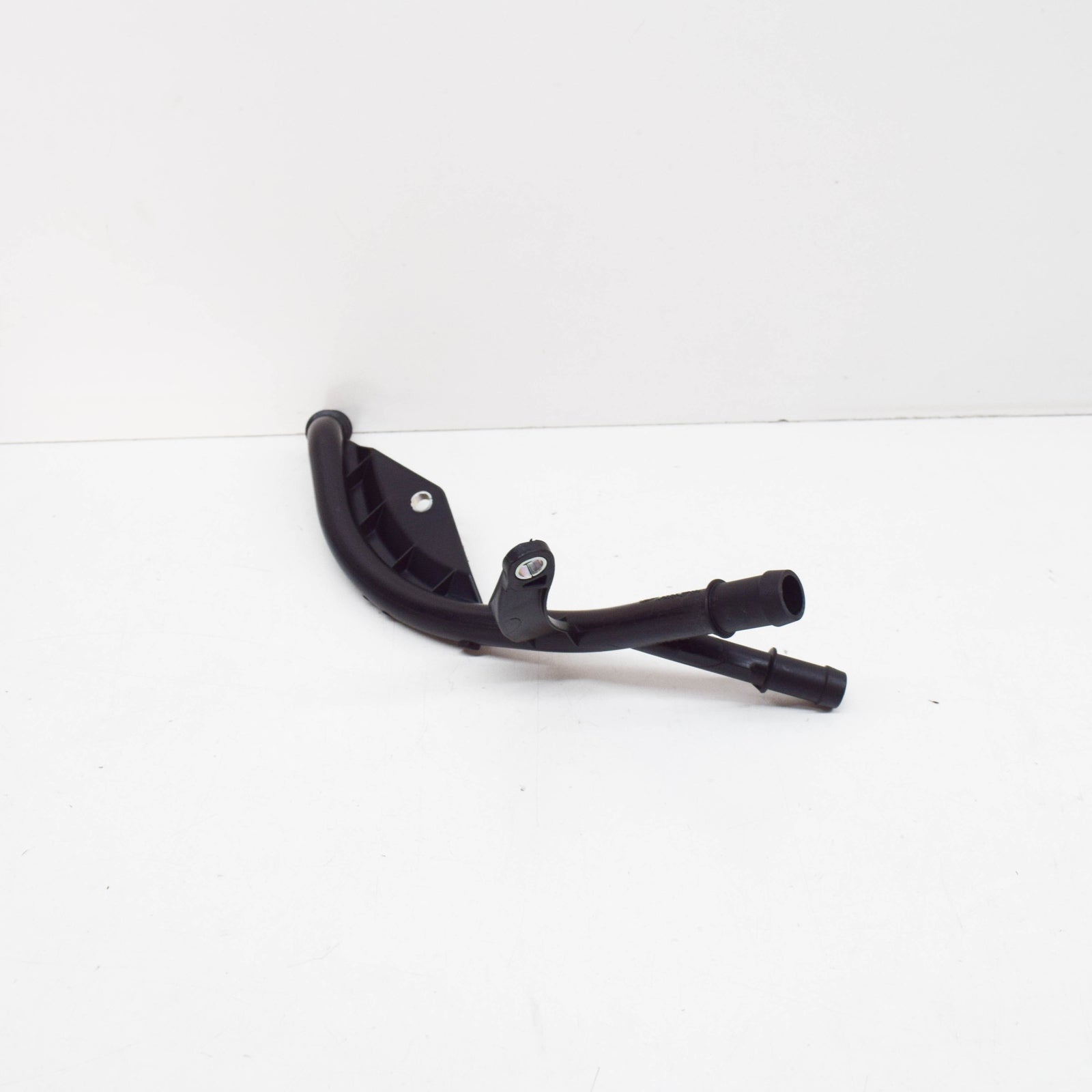 NEW AUDI A1 8X1 COOLANT PIPE HOSE 1K0121070CD ORIGINAL