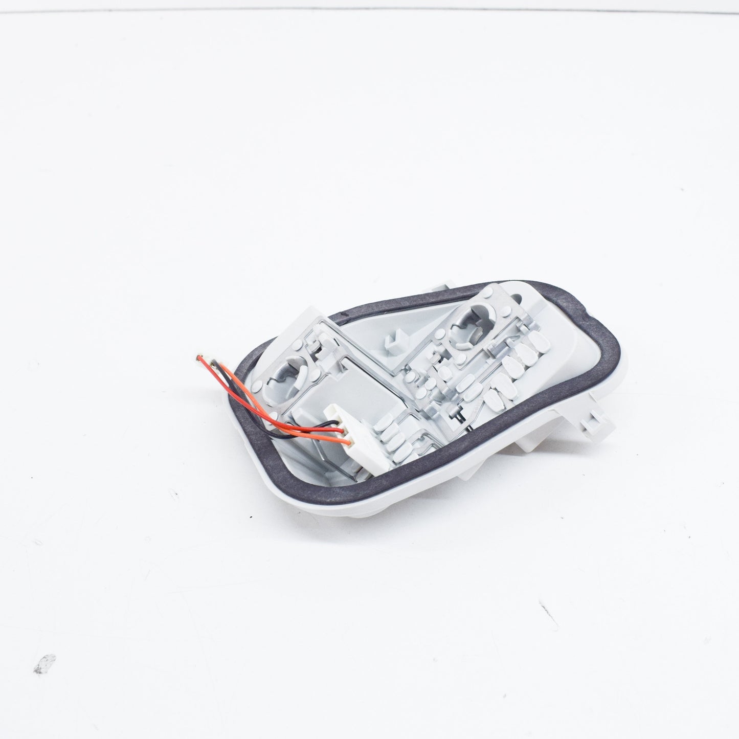 NEW AUDI A6 C6 RIGHT REAR CARRIER TAILIGHT BULB 4F9945222C ORIGINAL