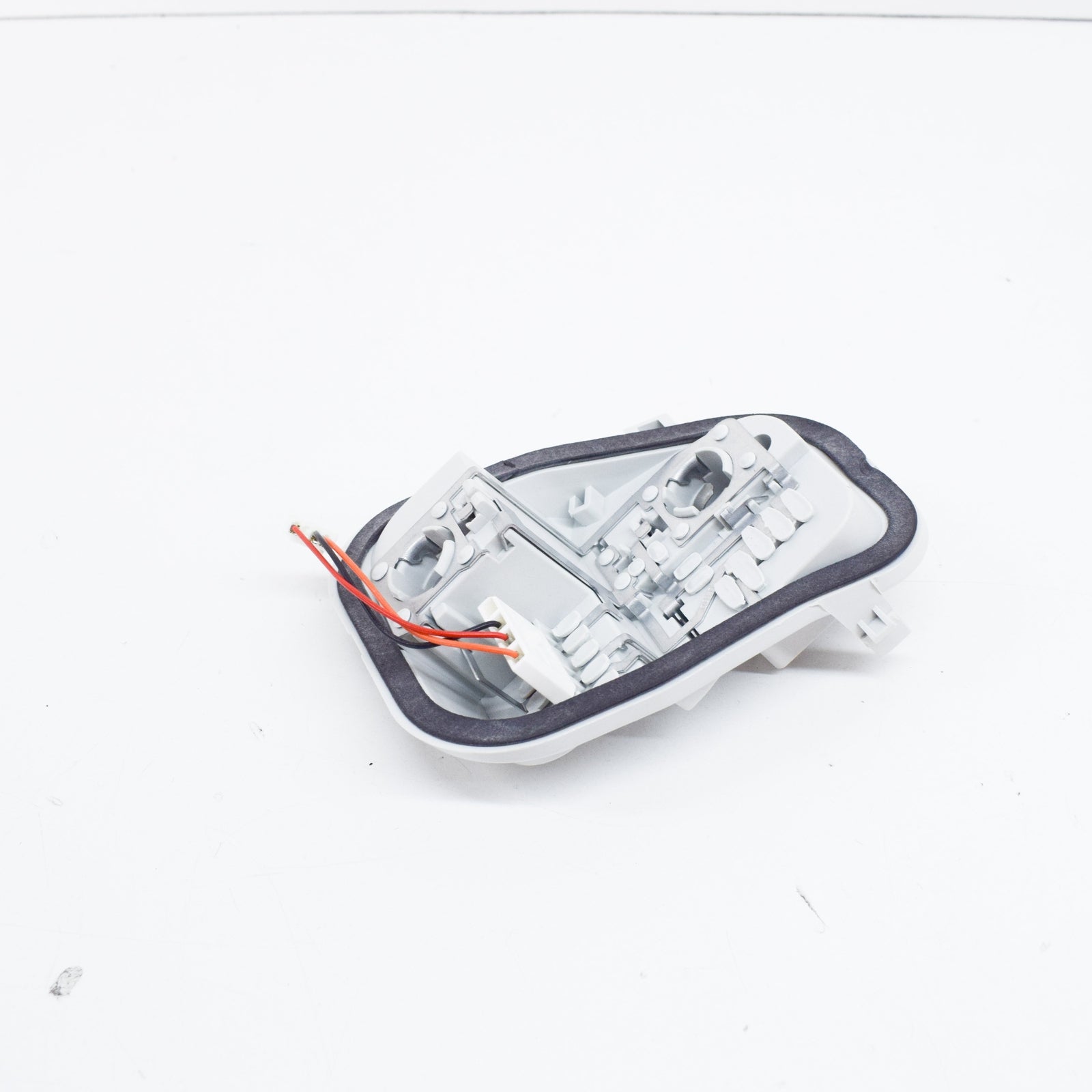 NEW AUDI A6 C6 RIGHT REAR CARRIER TAILIGHT BULB 4F9945222C ORIGINAL