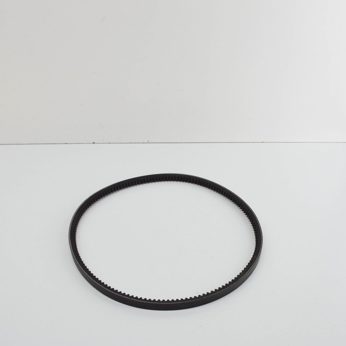 NEW MERCEDES-BENZ S W126 REFRIGERANT COMPRESSOR V-BELT A0049970592 ORIGINAL