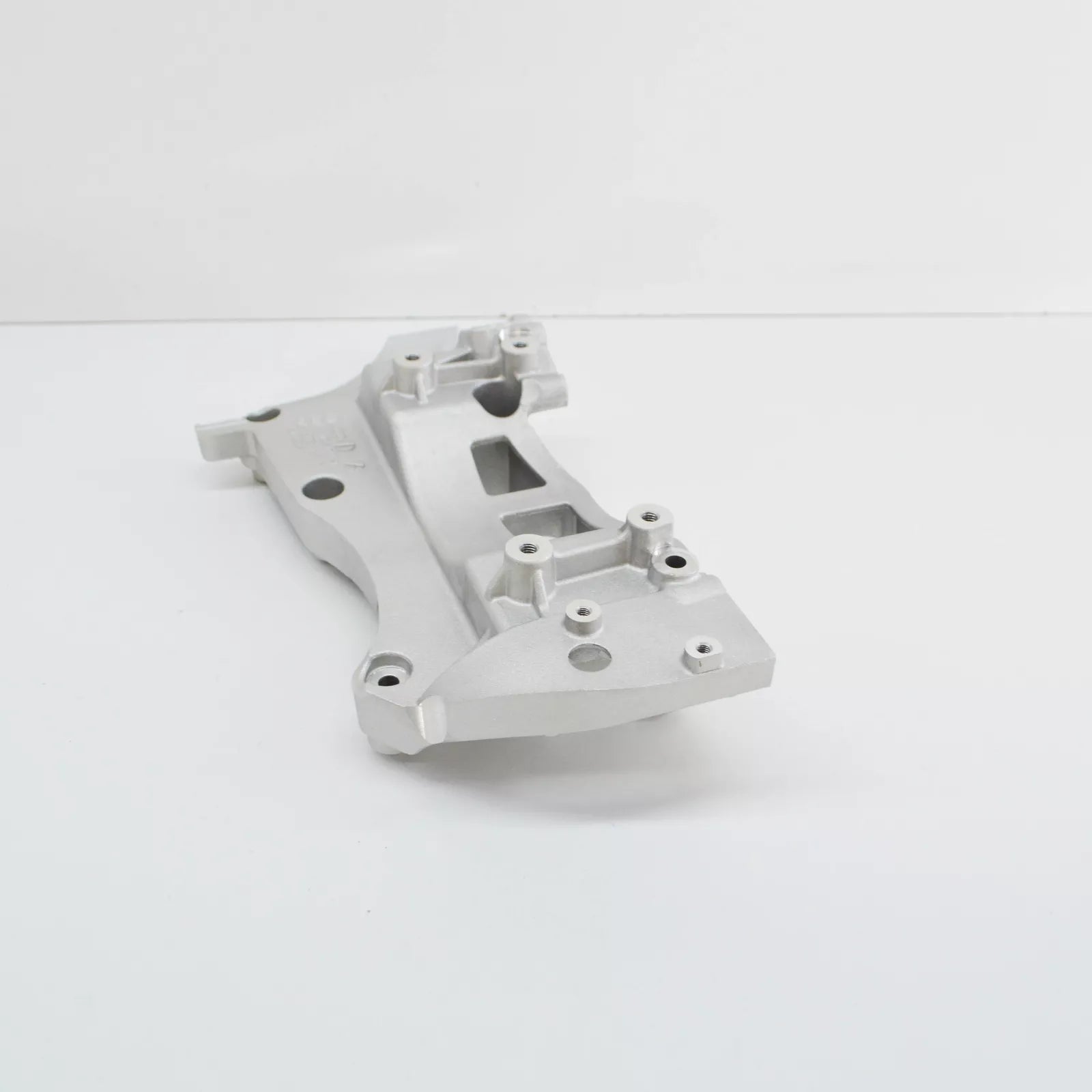 NEW AUDI TT 8S ALTERNATOR BRACKET 07K903141H ORIGINAL