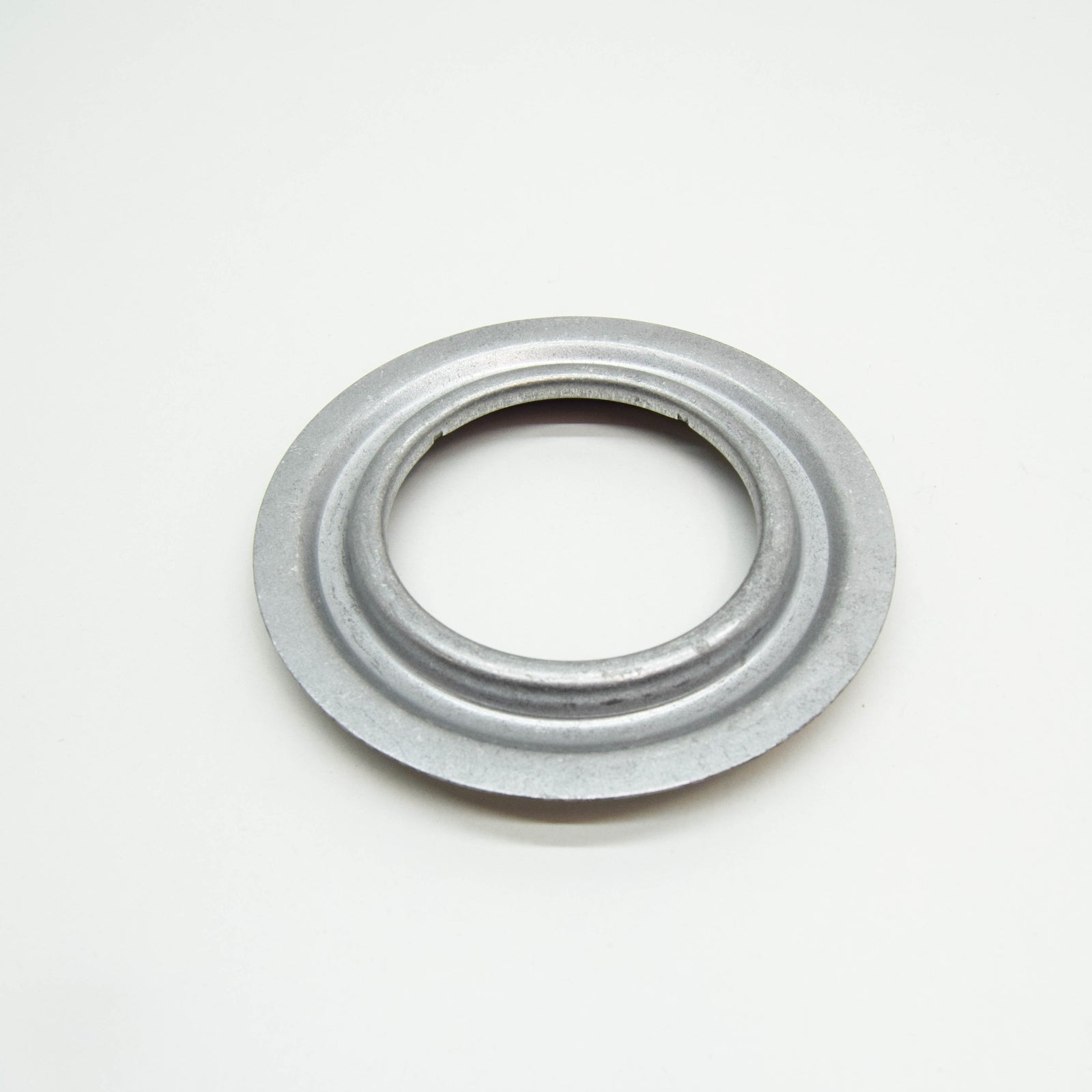 new mb e w212 rear inner drive shaft protective cap a2203570790 original