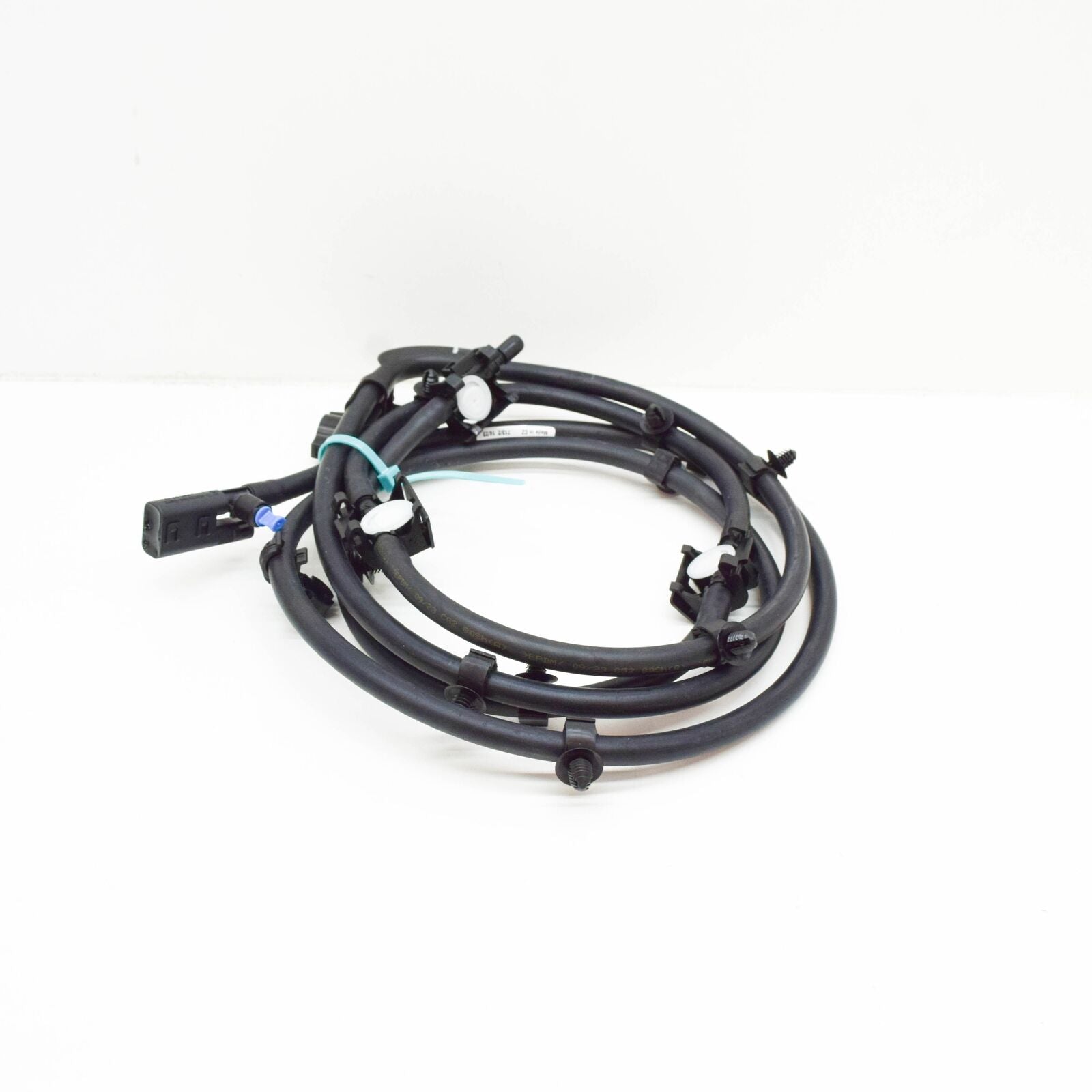 NEW MERCEDES-BENZ A W177 WINDSHIELD WASHER HOSE WITH NOZZLE A1778600200 ORIGINAL