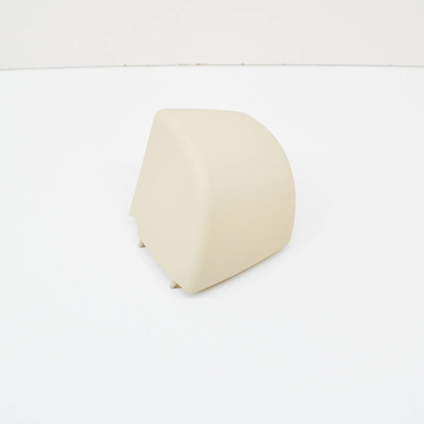 NEW MERCEDES-BENZ VITO W639 RIGHT D-PILLAR COVER TRIM A63963100088J12 ORIGINAL