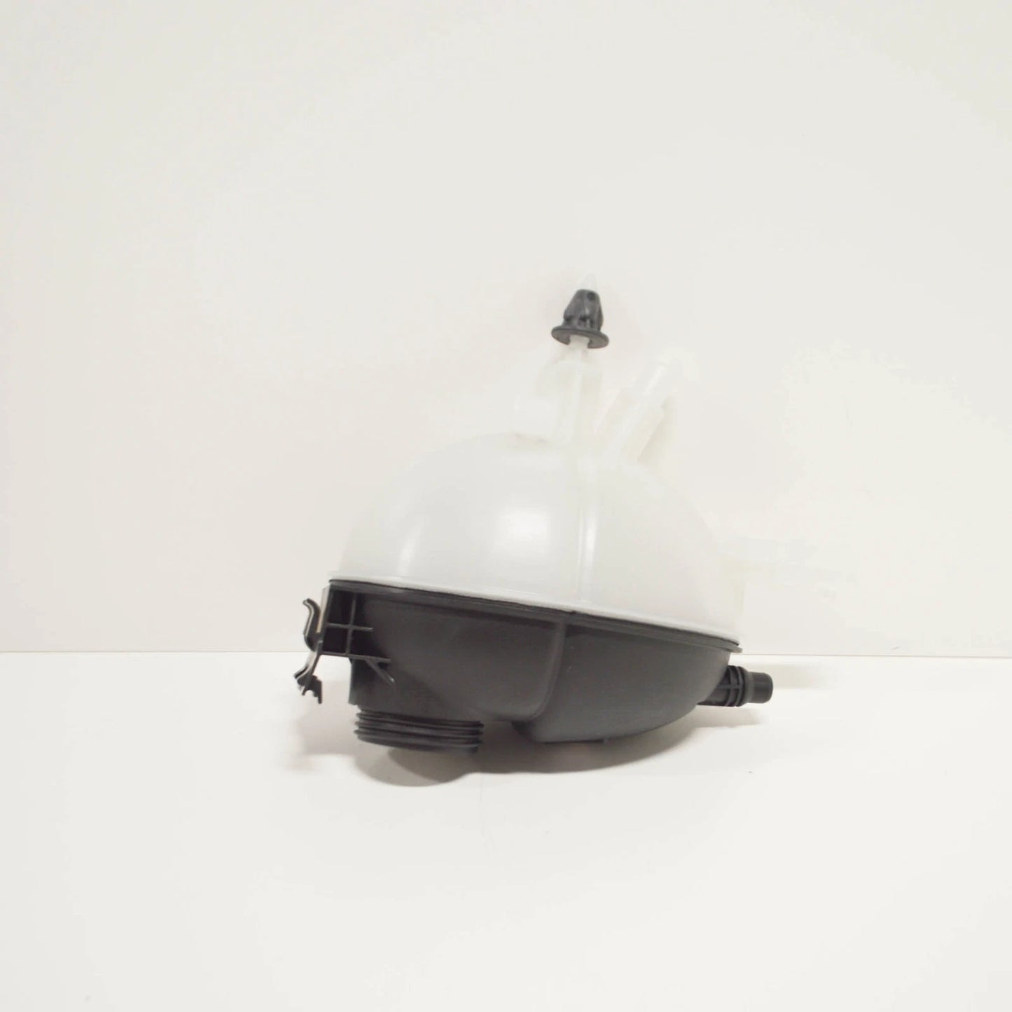 NEW MB E W212 COOLANT EXPANSIONT TANK RESERVOIR TANK A2045000849 ORIGINAL