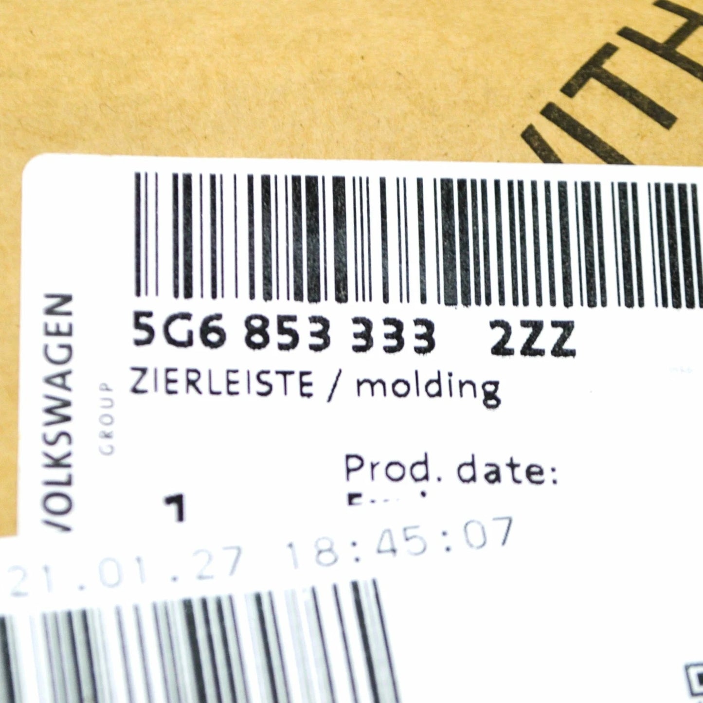 NEW VOLKSWAGEN E-GOLF MK7 REAR BUMPER CENTER MOLDING 5G68533332ZZ ORIGINAL