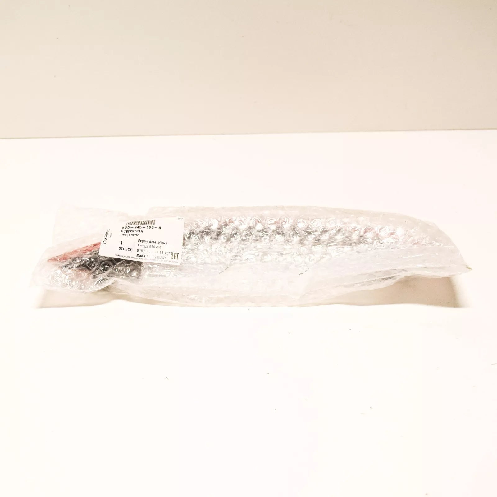 NEW AUDI A3 SPORTBACK 8V REAR RIGHT LIGHT REFLECTOR 8V5945106A ORIGINAL