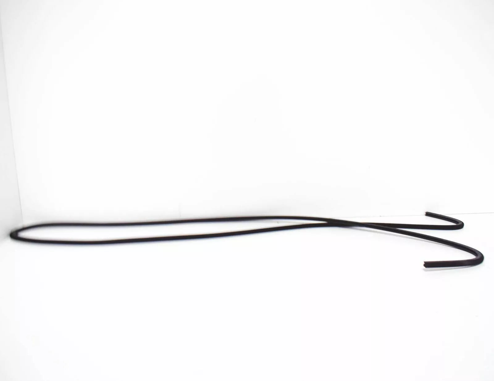 NEW AUDI A4 B7 SUNROOF GLASS GASKET 8D0877297