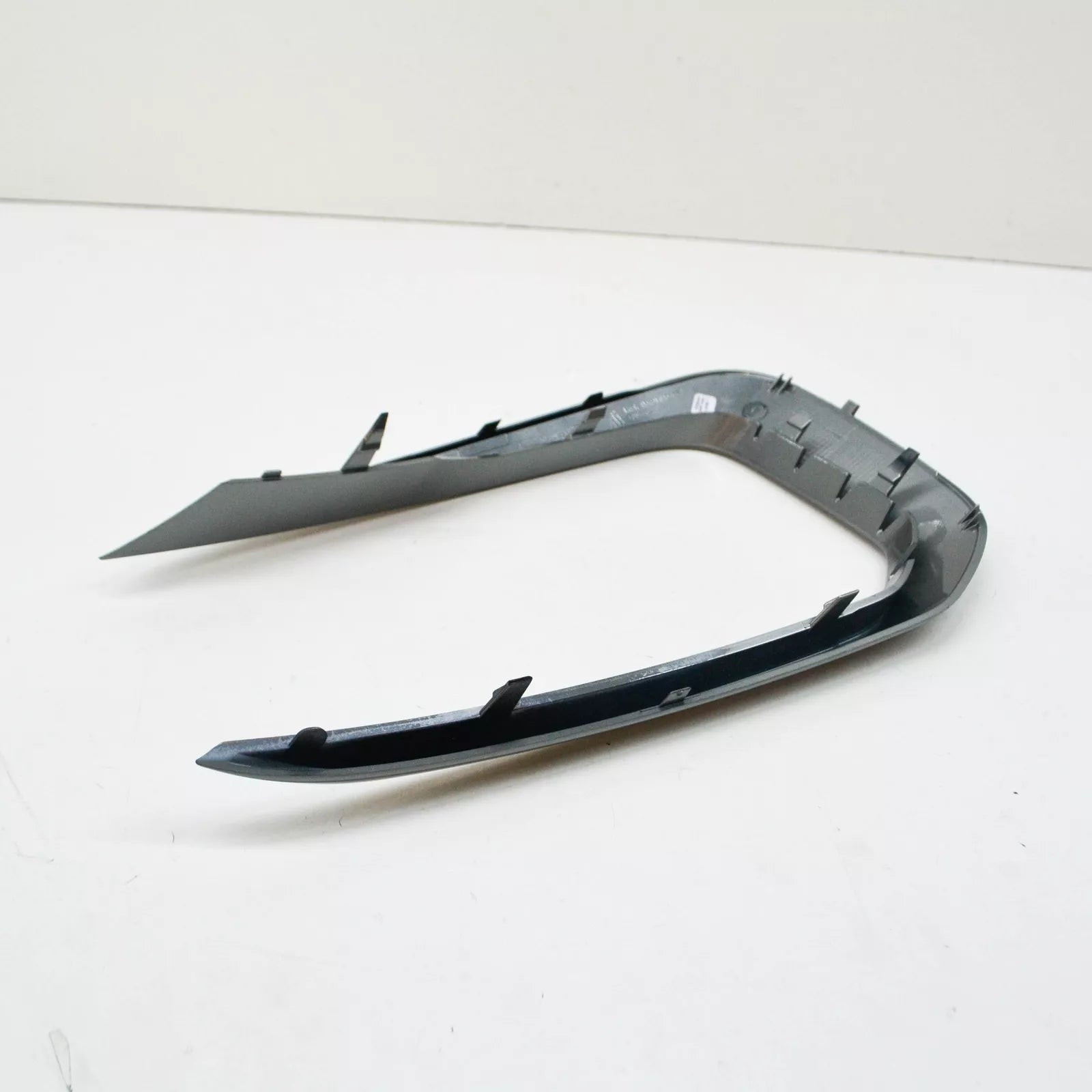 NEW BMW 1 F20 FRONT BUMPER RIGHT GRILLE COVER TRIM 51118070324 8070324 ORIGINAL