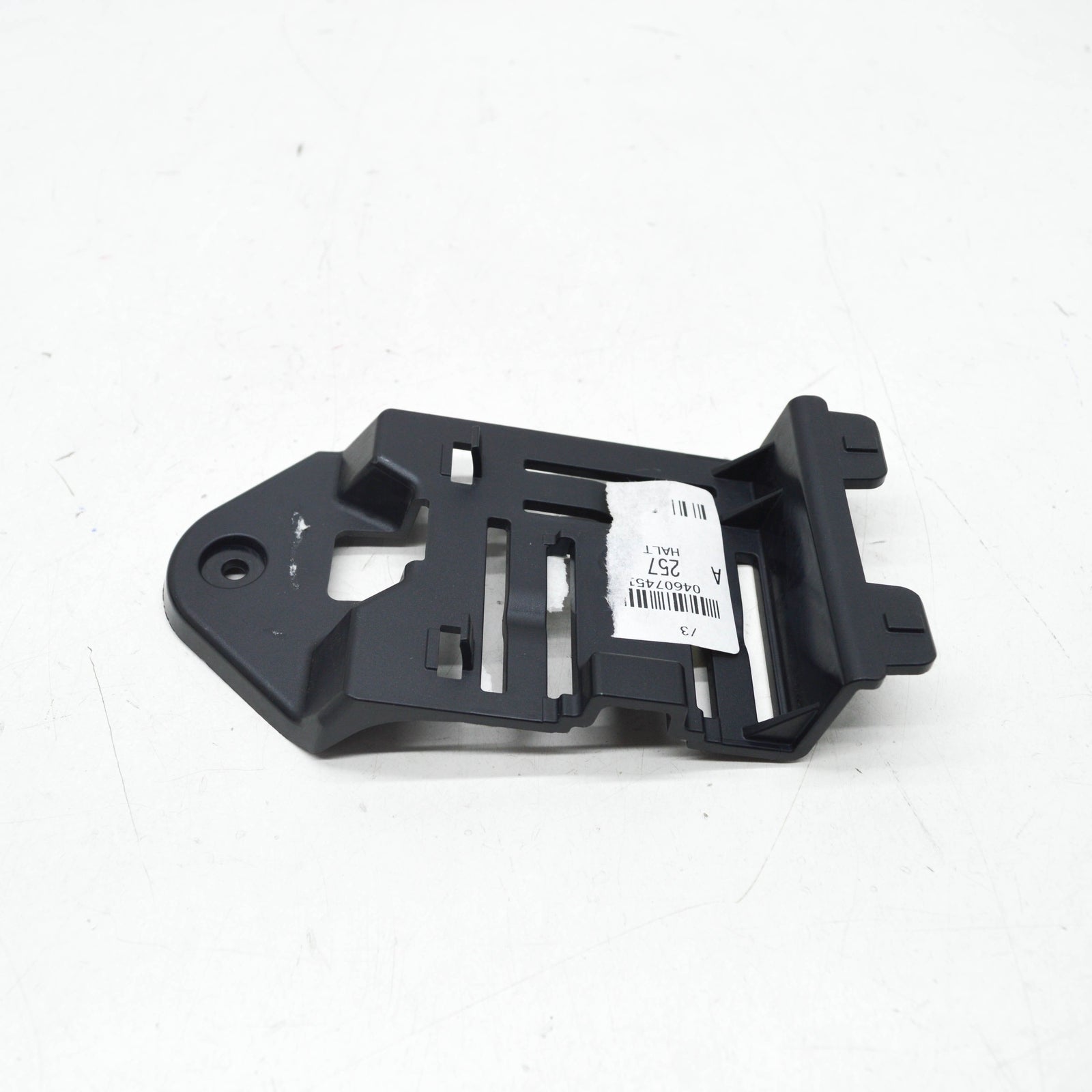 NEW MB CLS C257 FRONT COLLISION WARNING SYSTEM BRACKET A2578880200 ORIGINAL