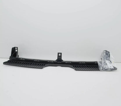 NEW VOLKSWAGEN TIGUAN AD FRONT BUMPER CENTER GUIDE SECTION 5NA805705N