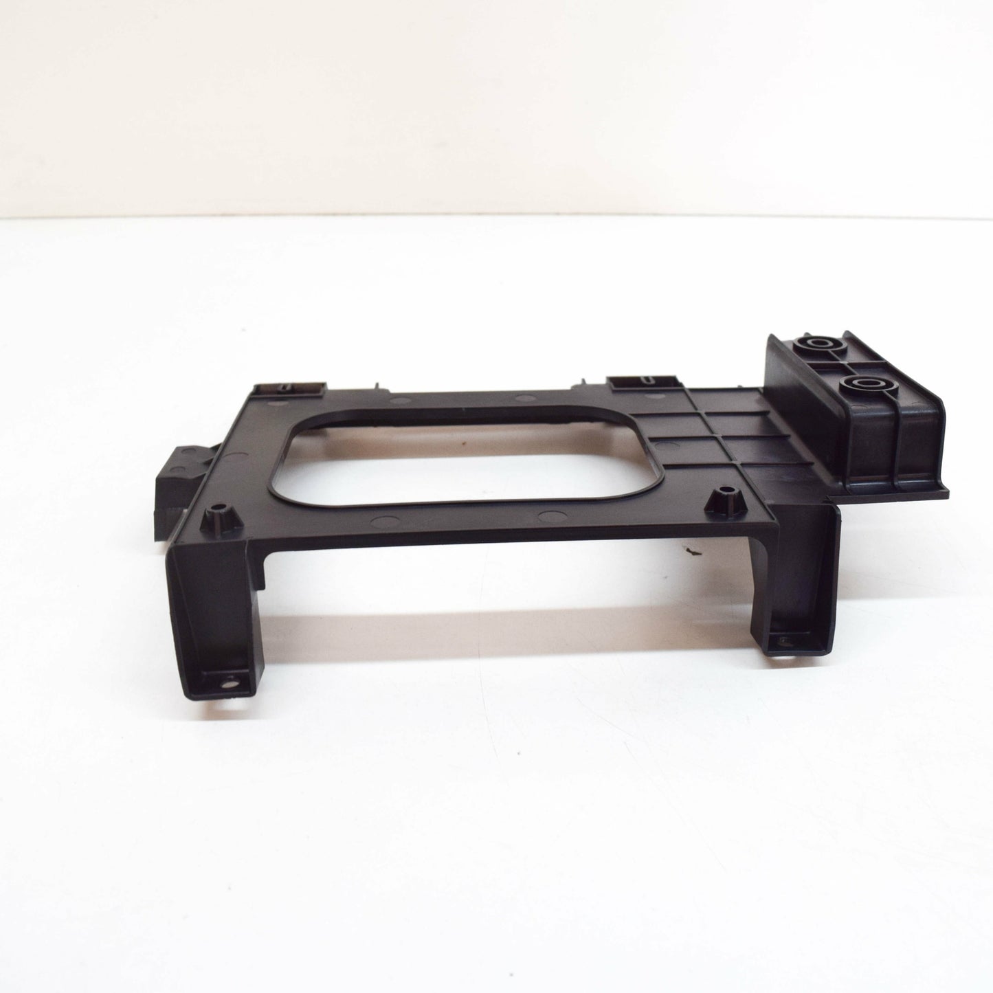 NEW VOLKSWAGEN GOLF MK7 RADIO AMPLIFIER BRACKET 5G0035933 ORIGINAL