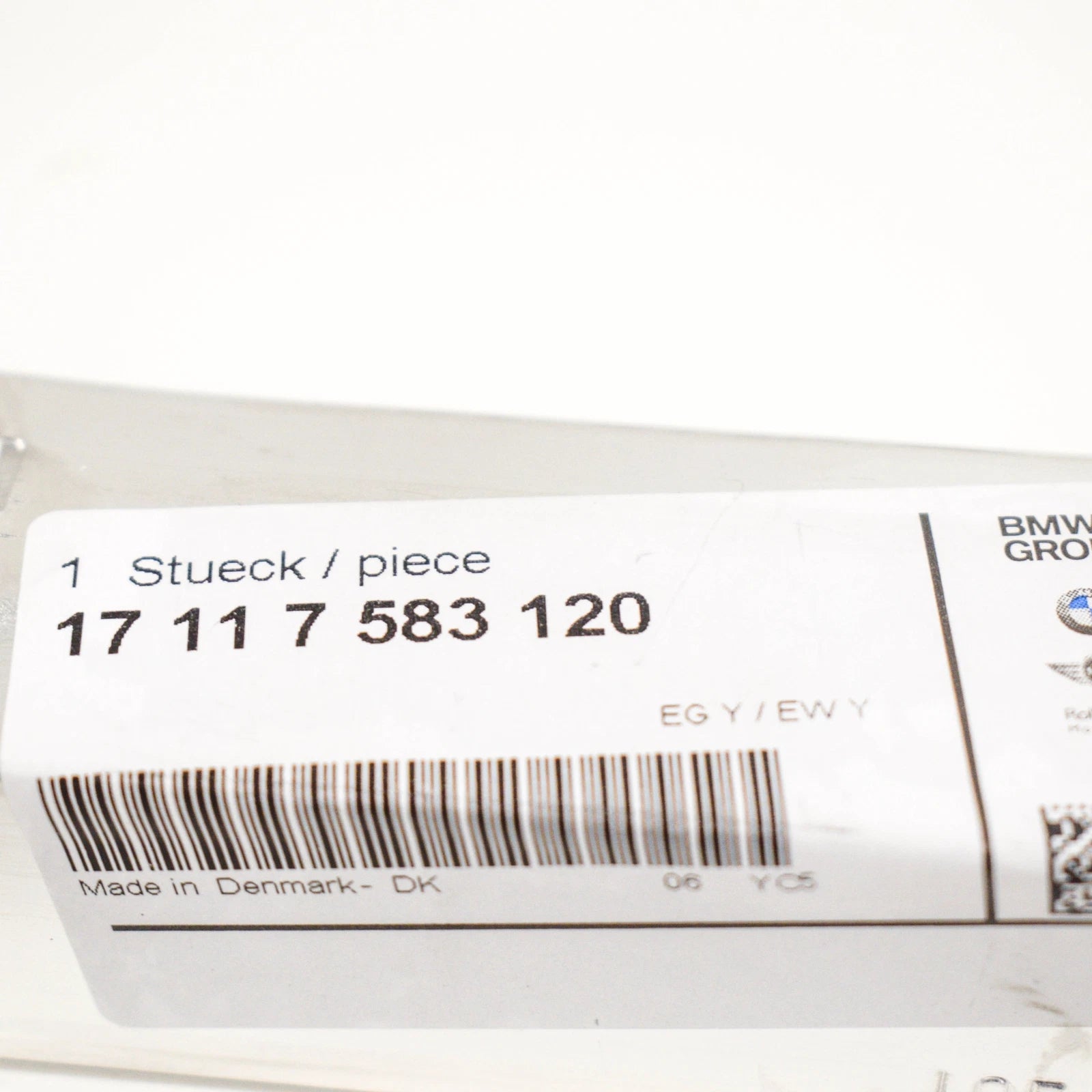 NEW BMW 5 F10 ENGINE OIL COOLER BRACKET RIGHT 17117583120 ORIGINAL