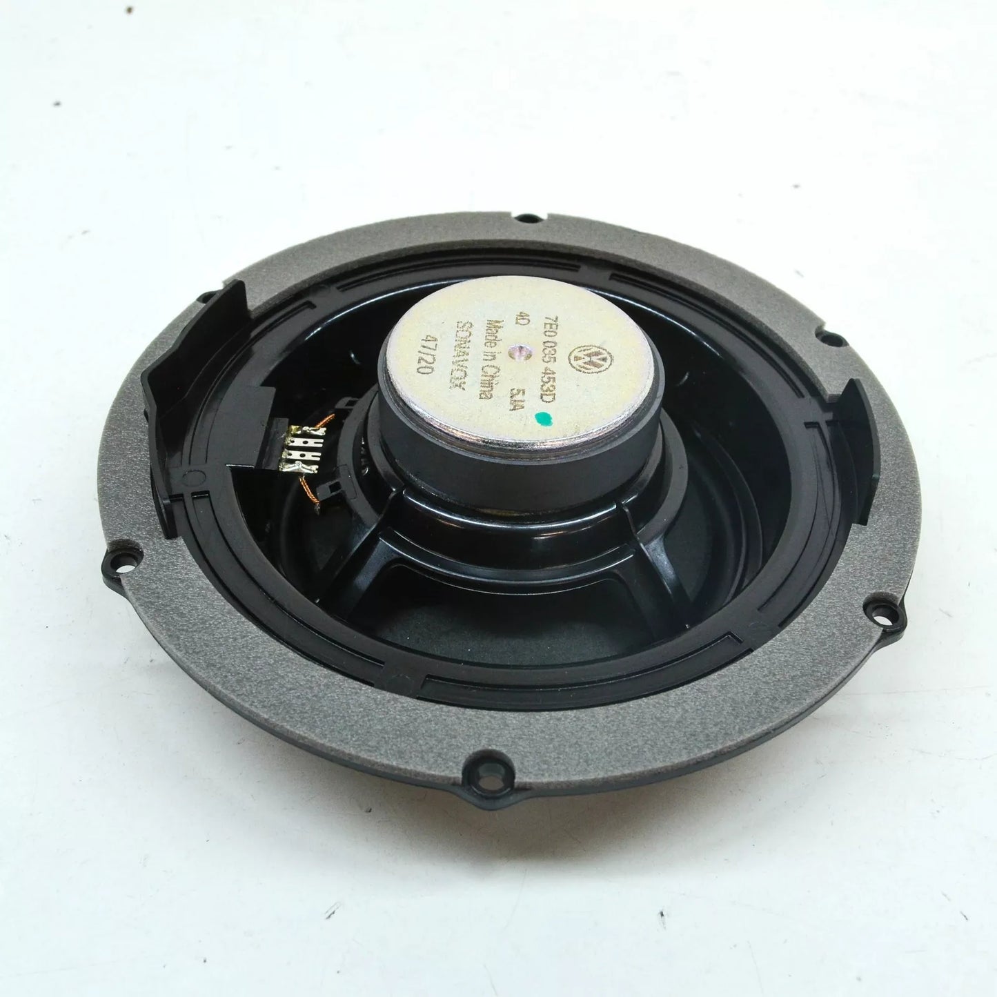 NEW VW TRANSPORTER T5 FRONT DOOR MID RANGE BASS SPEAKER 7E0035453D