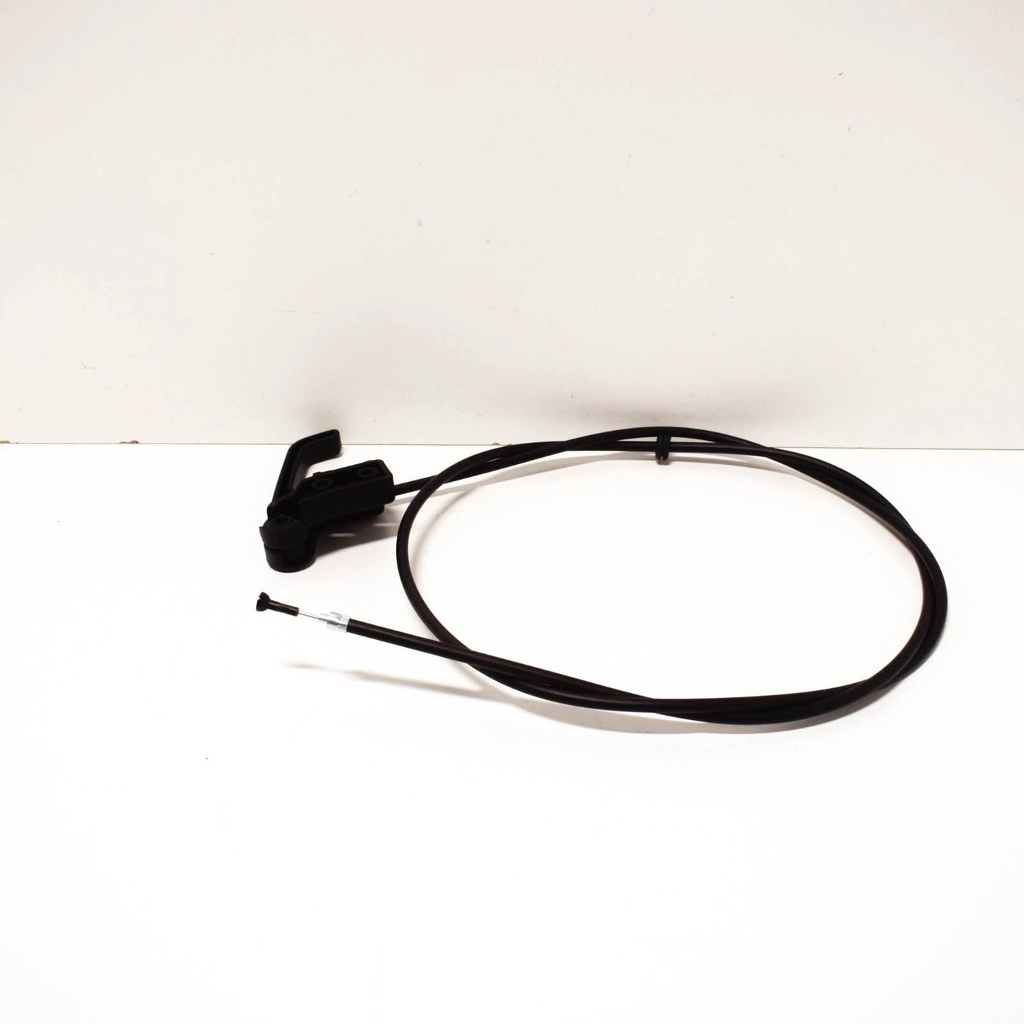 NEW MB SPRINTER 3-T BUS 903 BONNET RELEASE CABLE WITH HANDLE A9017500359