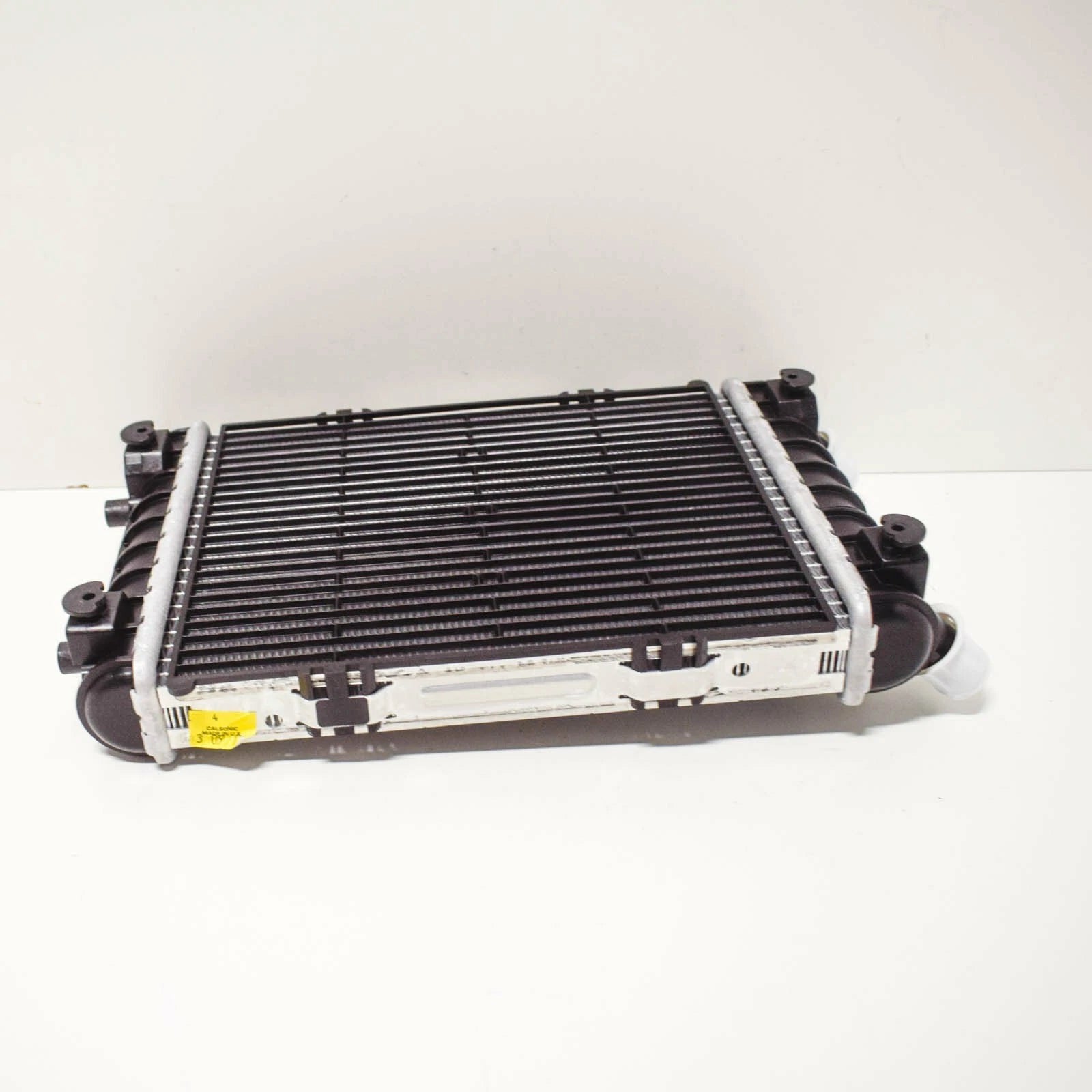 NEW AUDI Q7 4M AUXILIARY COOLANT RADIATOR 4M0121212D ORIGINAL