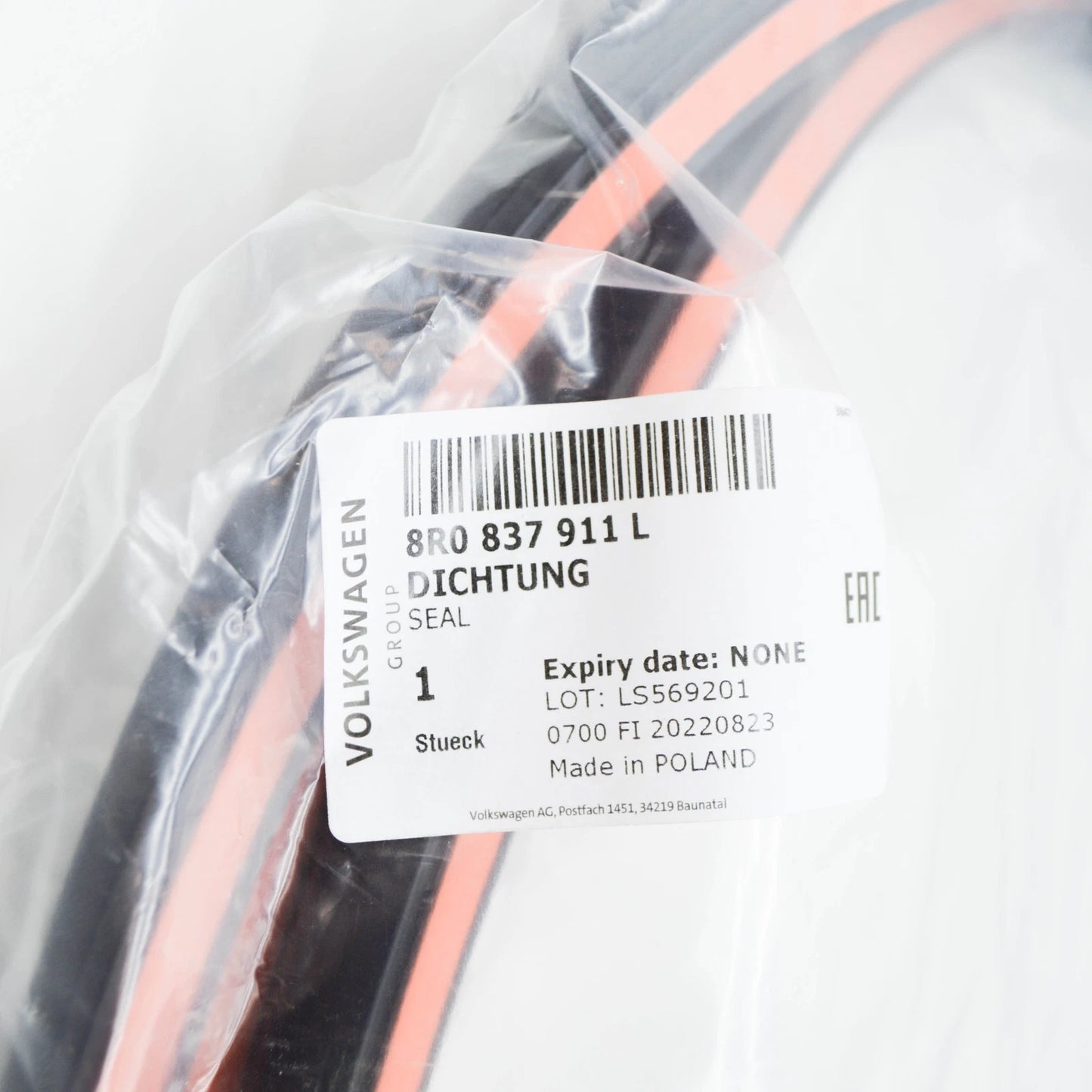 NEW AUDI Q5 FRONT LEFT DOOR RUBBER SEAL 8R 8R0837911L 2013