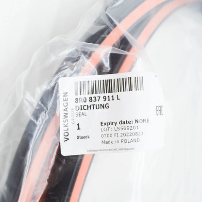 NEW AUDI Q5 FRONT LEFT DOOR RUBBER SEAL 8R 8R0837911L 2013