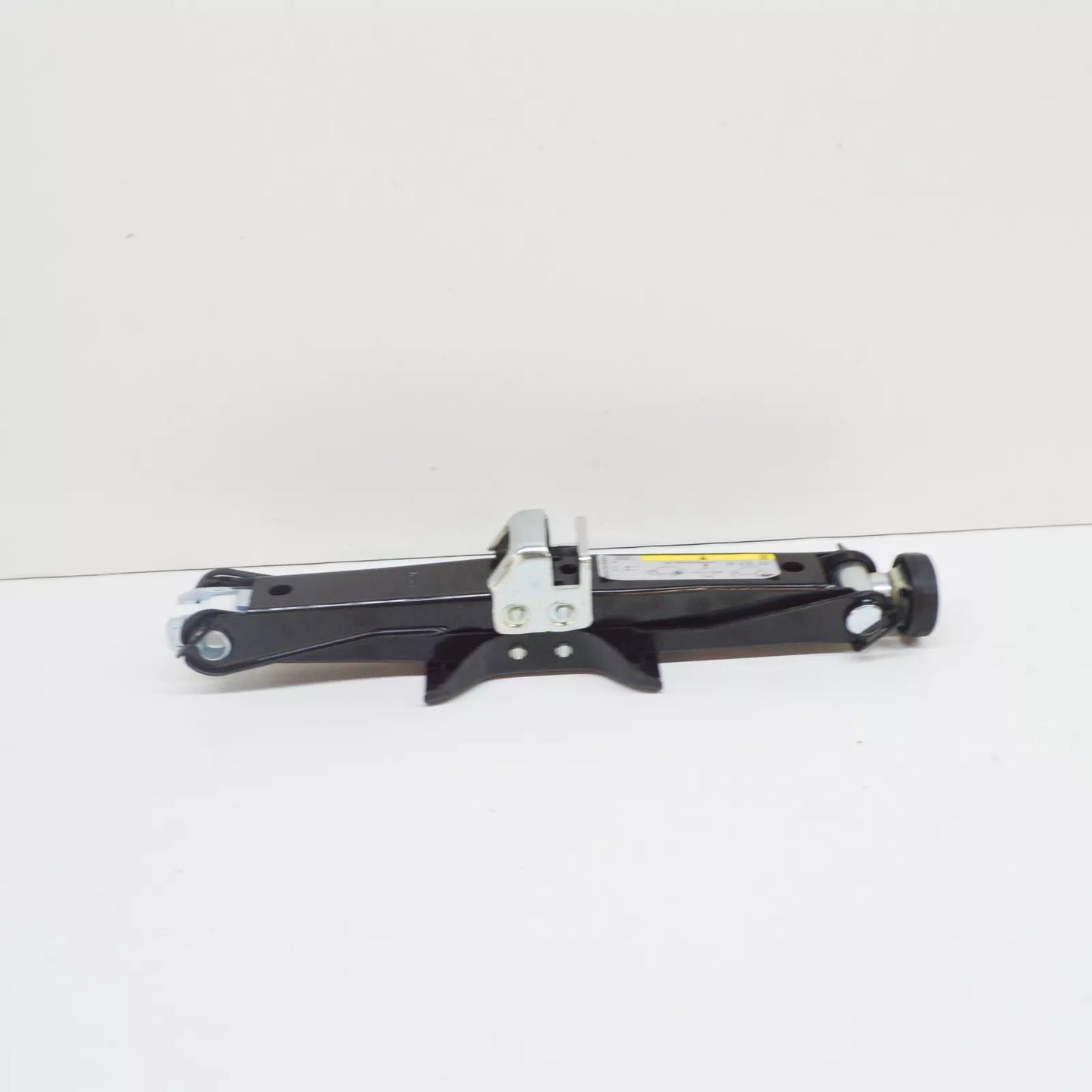 NEW AUDI A4 B8 LIFT JACK 8K0011031M
