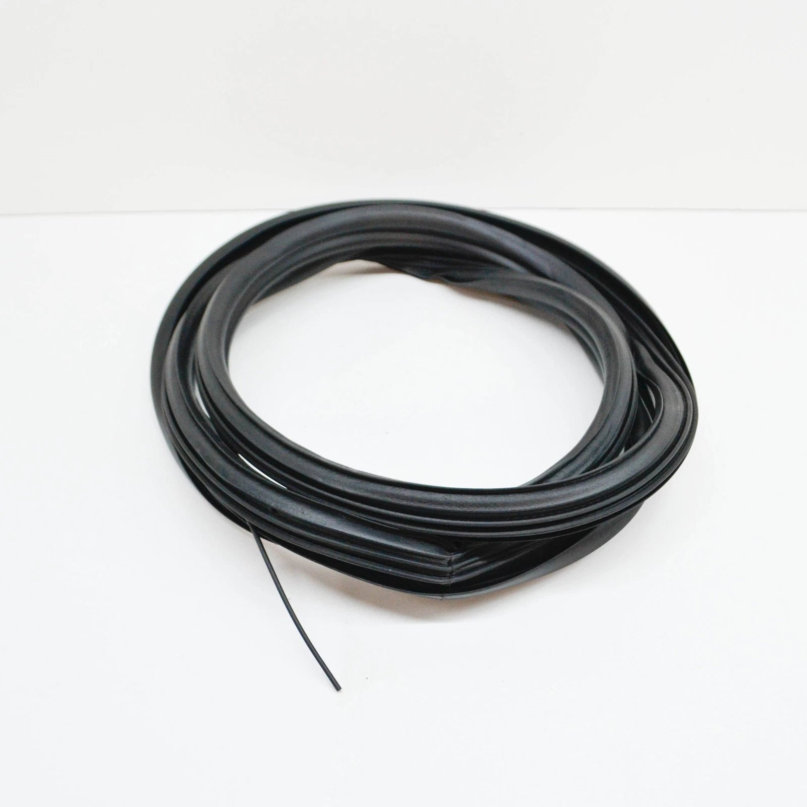 NEW MERCEDES-BENZ VITO W639 REAR VENTILATOR WINDOWS SEAL A6396712720 ORIGINAL