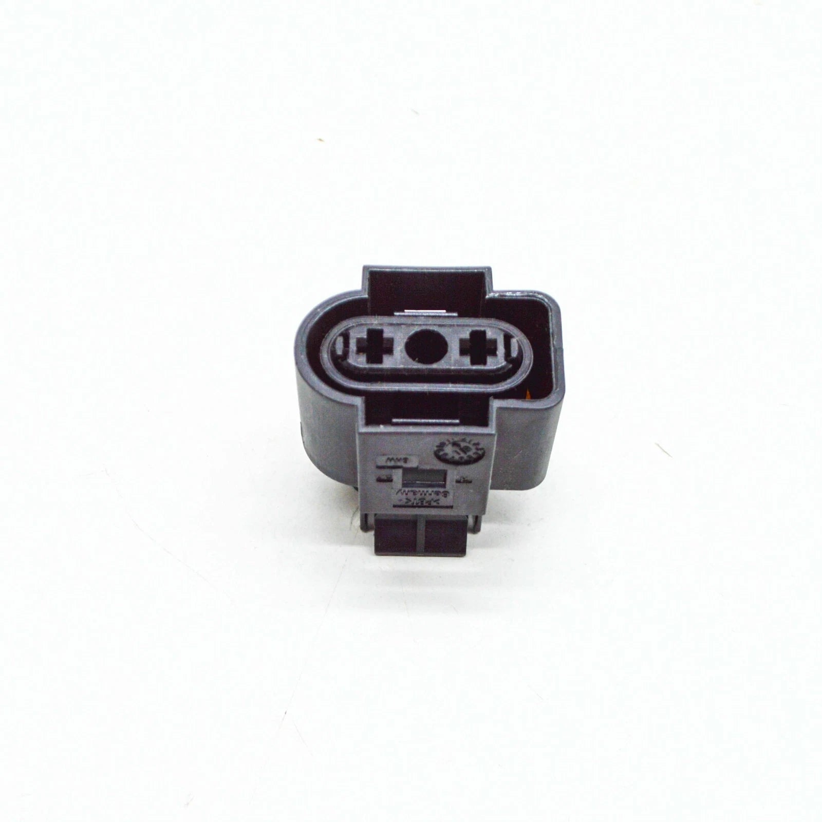 NEW AUDI A3 8P WINDSCREEN WASHER SYSTEM FLAT CONTACT HOUSING 7M0973202 ORIGINAL