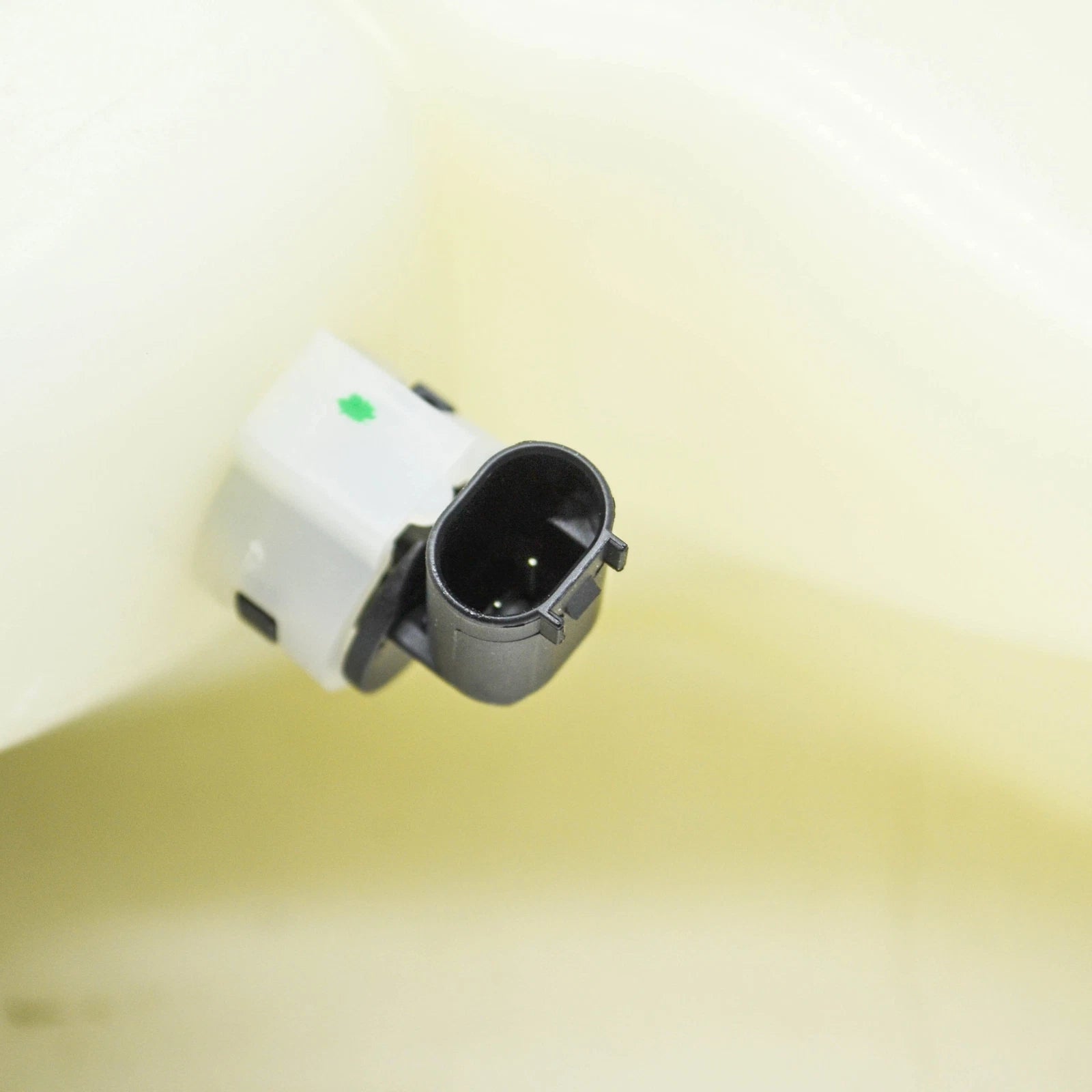 NEW MERCEDES-BENZ SL R230 EXPANSION TANK A2305000249