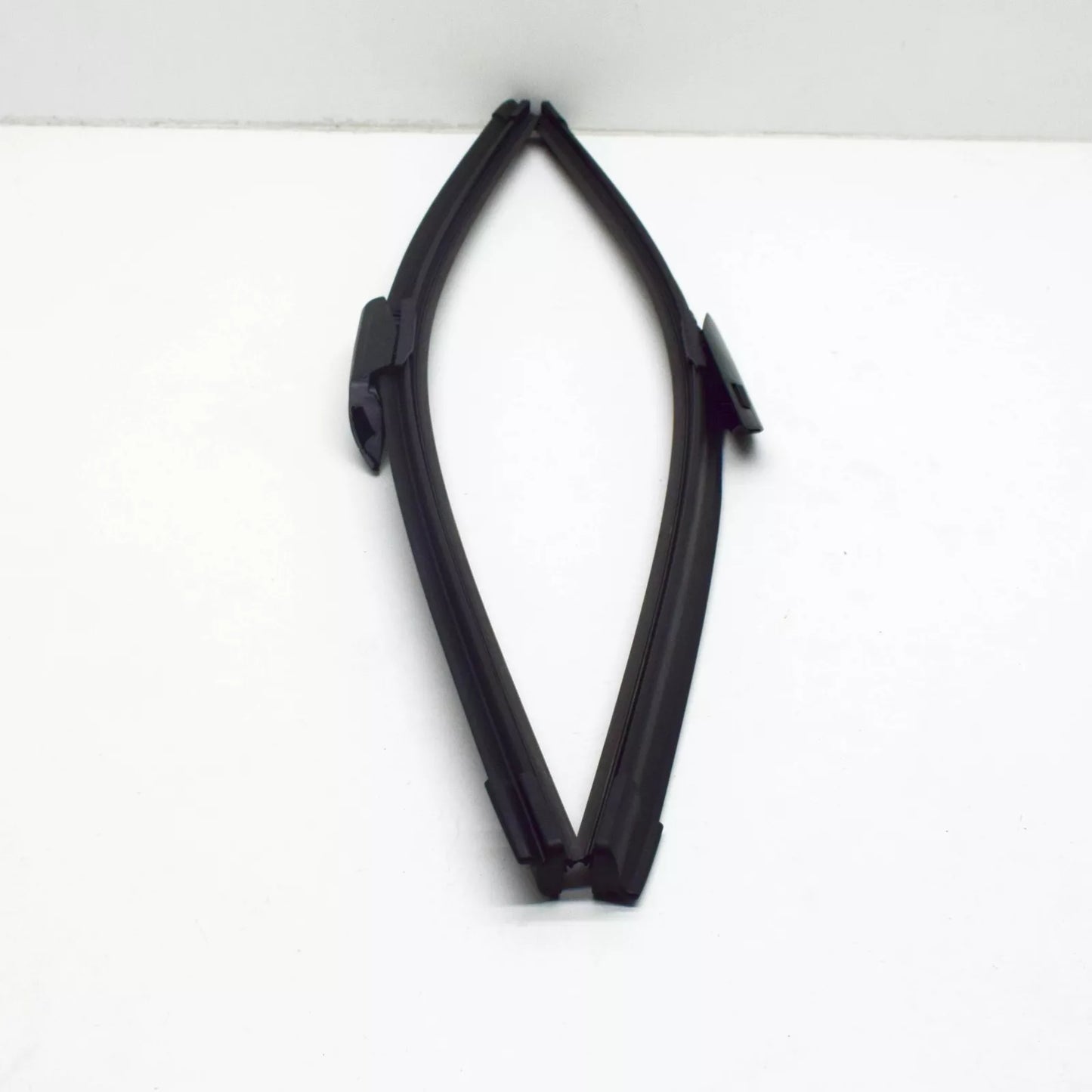 NEW MERCEDES-BENZ C W206 FRONT WINDSHIELD WIPER ARMS SET LHD A2068201500