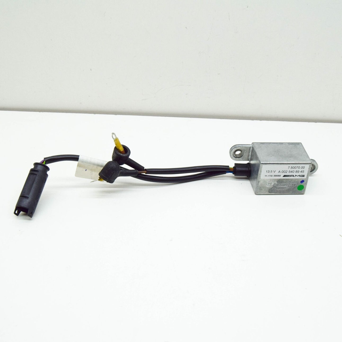 NEW MERCEDES-BENZ SL AMG R230 FUEL PUMP CONTROL UNIT A0025408945 ORIGINAL