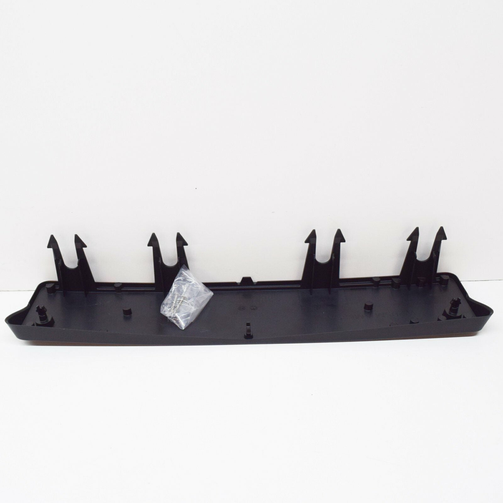 NEW MERCEDES-BENZ C-CLASS W205 NUMBER PLATE TRIM HOLDER A2058803305 ORIGINAL