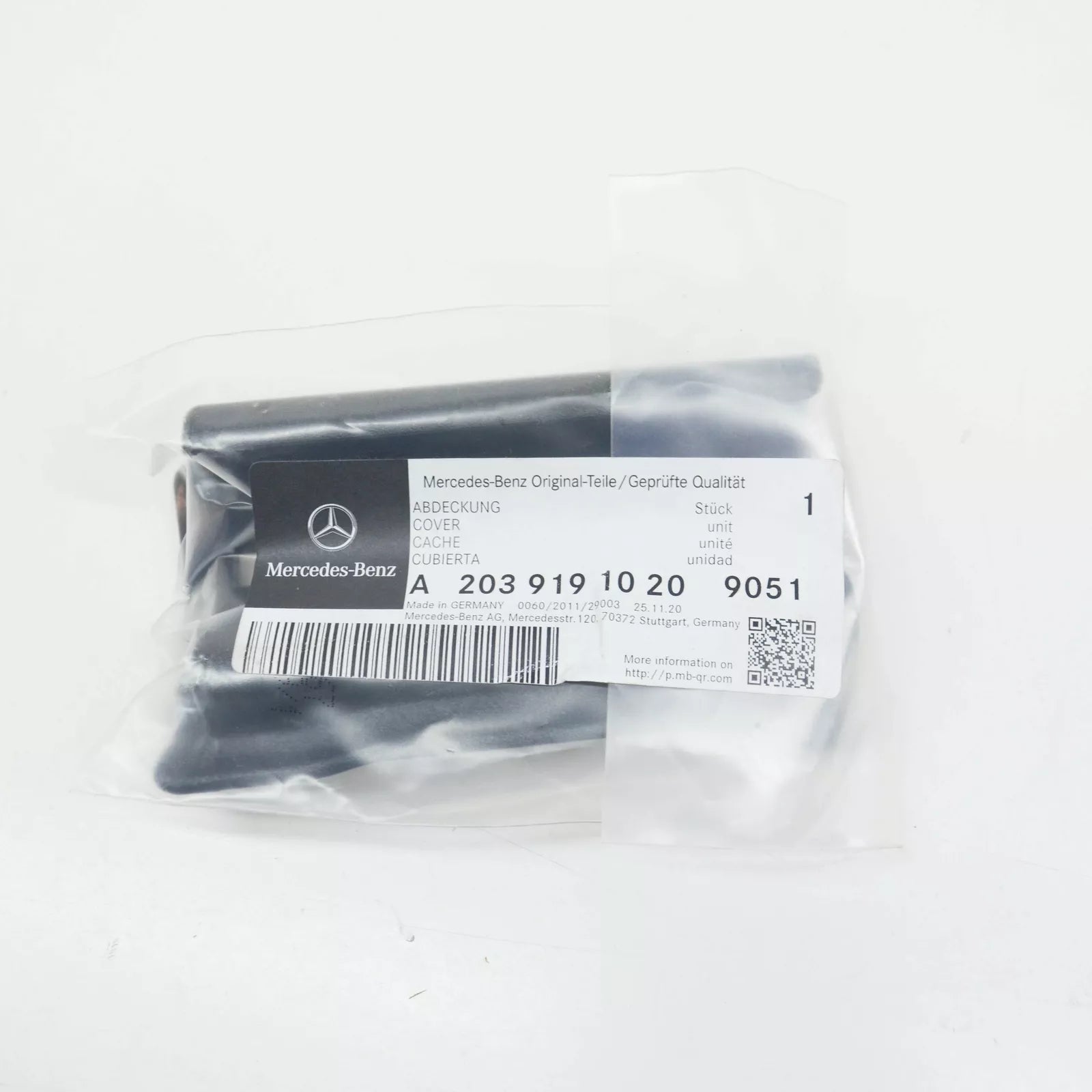 NEW MB C W203 FRONT SEAT REAR INSIDE RIGHT TRACK COVER A20391910209051 ORIGINAL