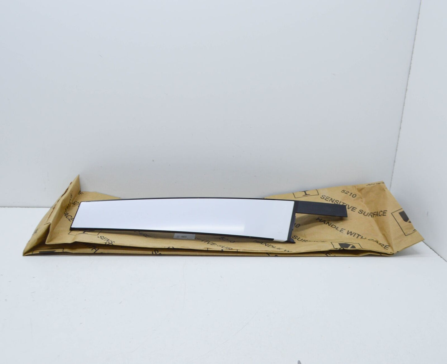 NEW VW TRANSPORTER T6 FRONT LEFT DOOR EXTERIOR TRIM 2GM837902G041 ORIGINAL