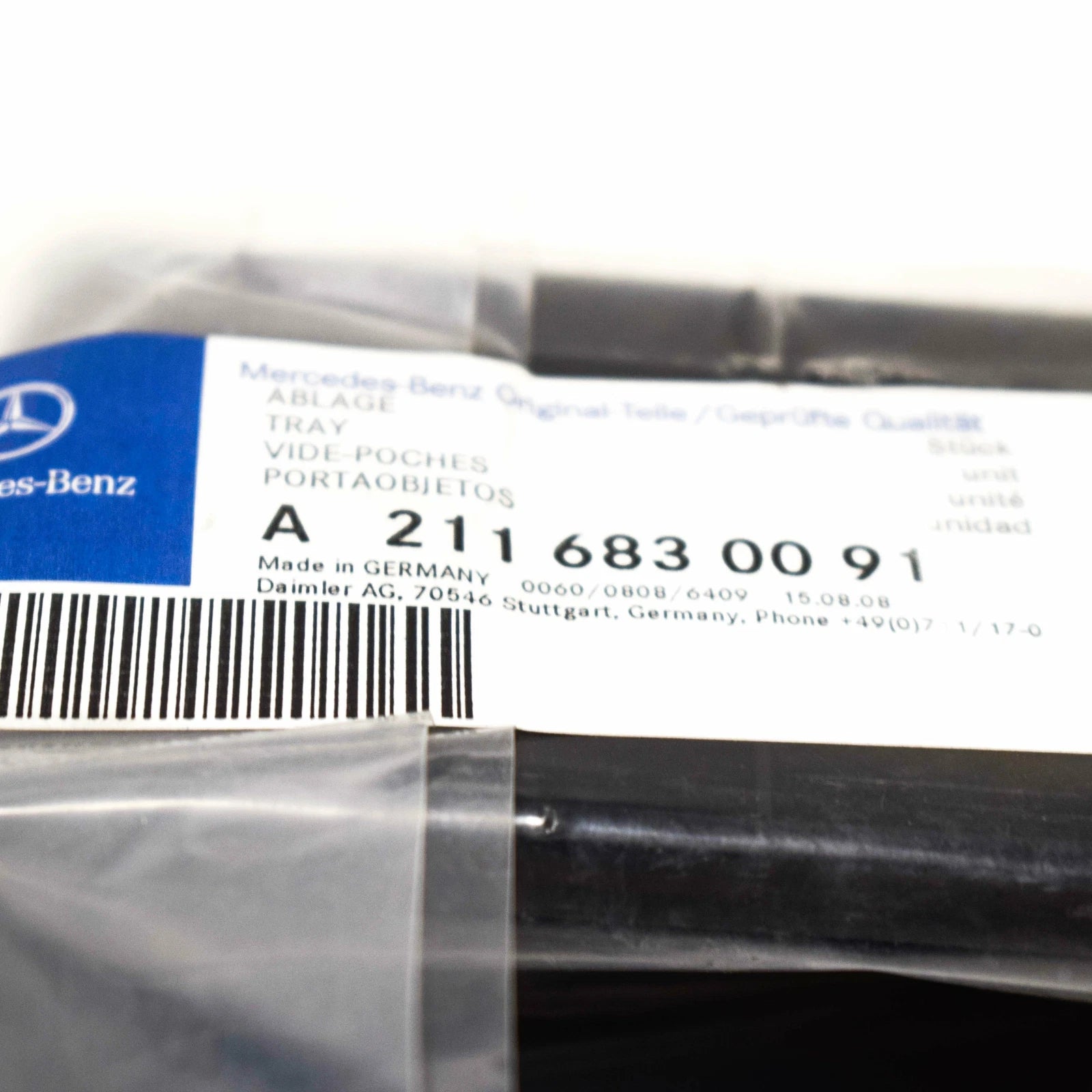 NEW MERCEDES BENZ E W211 FRONT INSTRUMENTAL PANEL TRAY A2116830091