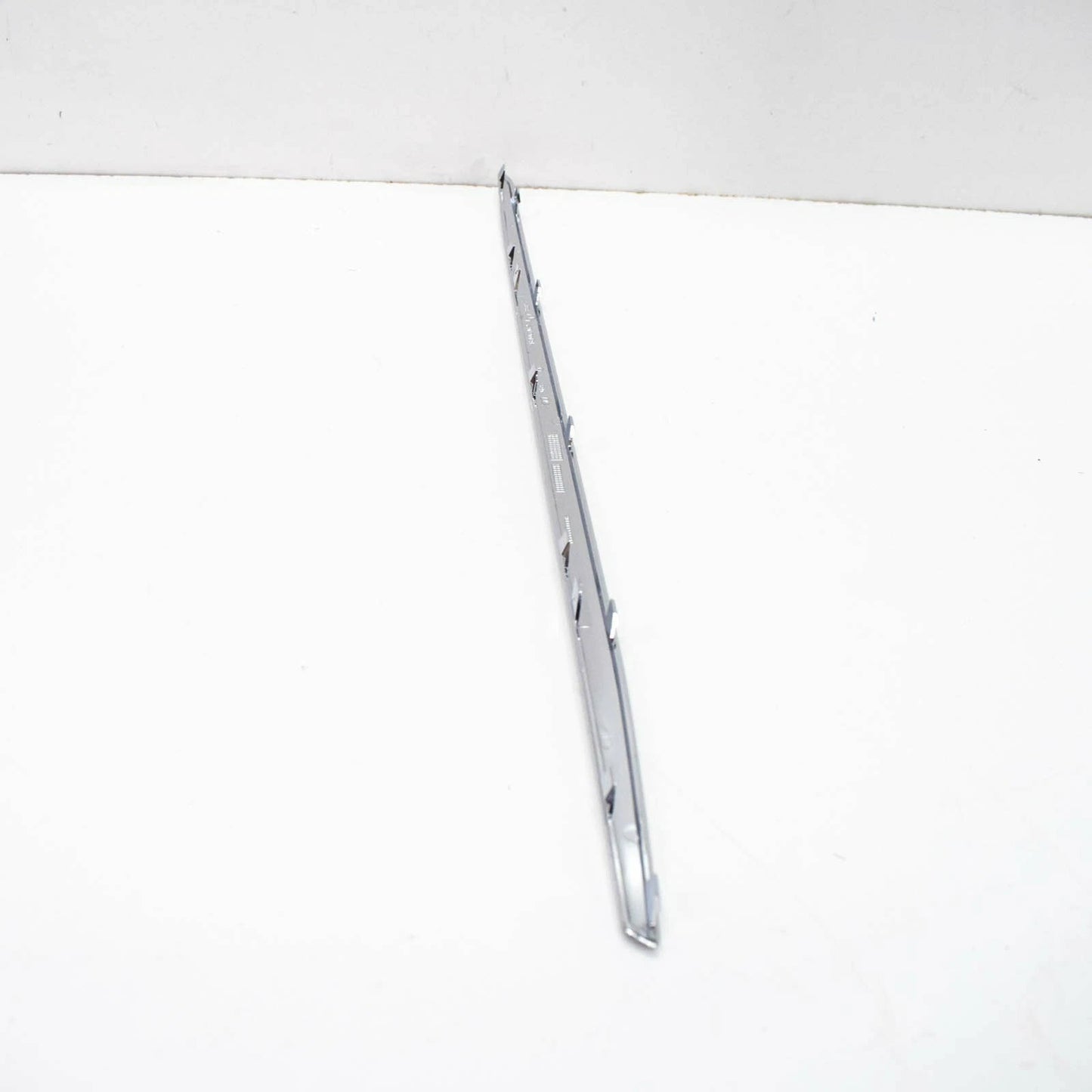 NEW MERCEDES-BENZ E C207 REAR BUMPER LEFT ORNAMENTAL TRIM A2078800182