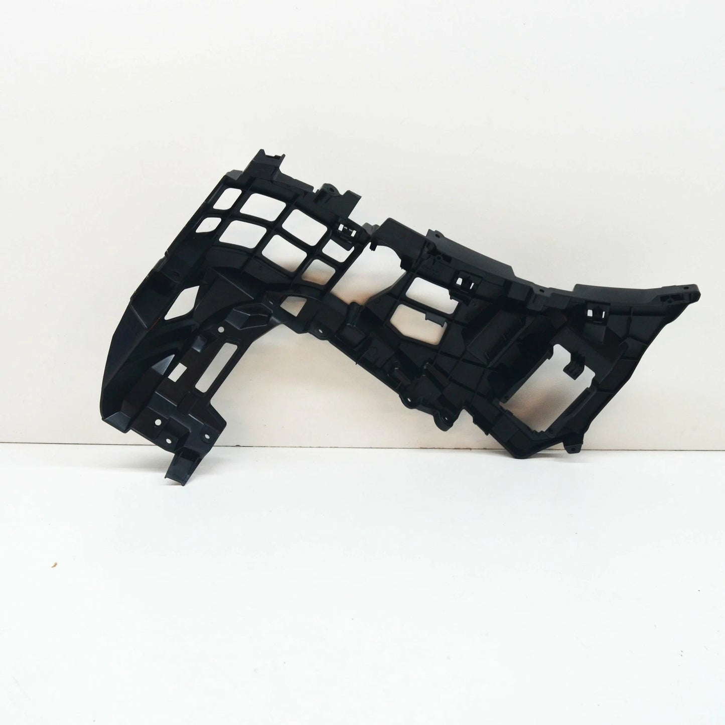 NEW VOLKSWAGEN TOUAREG CR FRONT LEFT BUMPER BRACKET 760807883A