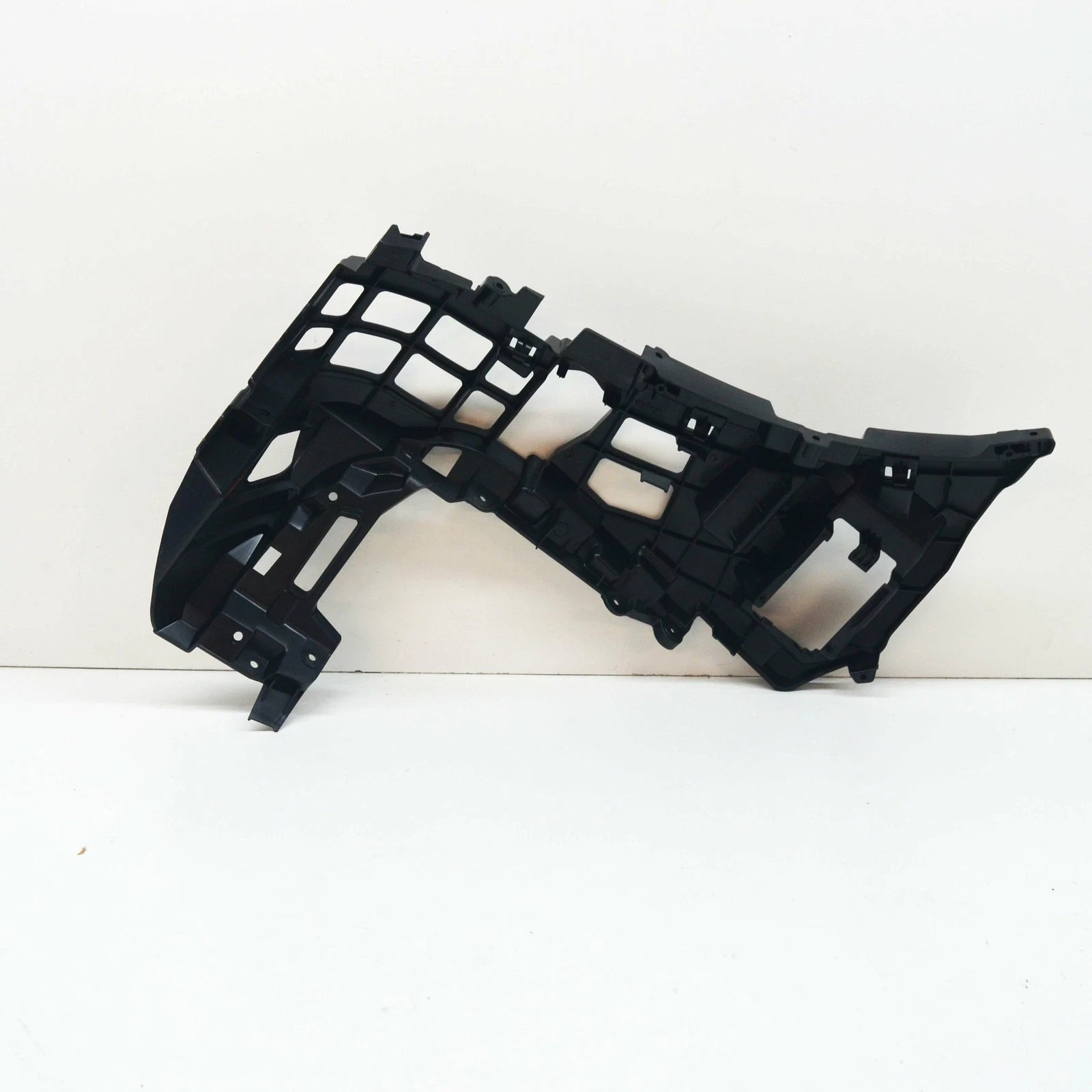 NEW VOLKSWAGEN TOUAREG CR FRONT LEFT BUMPER BRACKET 760807883A