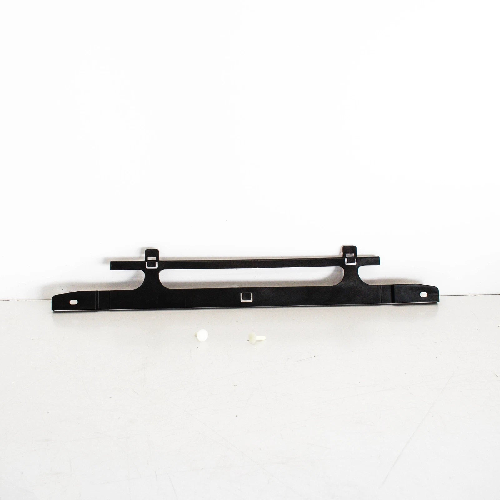 NEW BMW X4 F26 INTERCOOLER RADIATOR MOUNTING AIR DUCT 17117593852 ORIGINAL