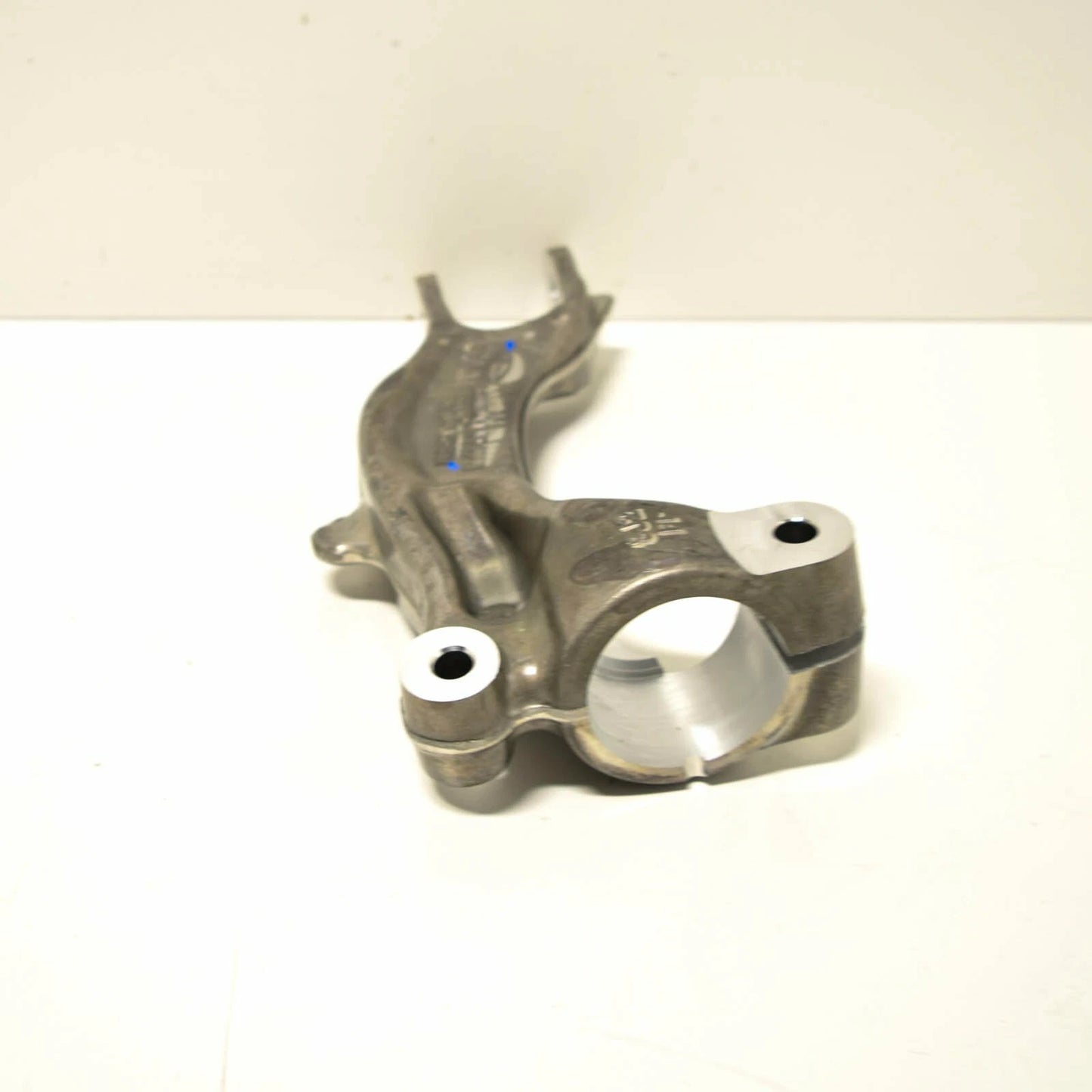 NEW AUDI A4 B9 FRONT LEFT SUSPENSION STRUT FORK 8W0413037G