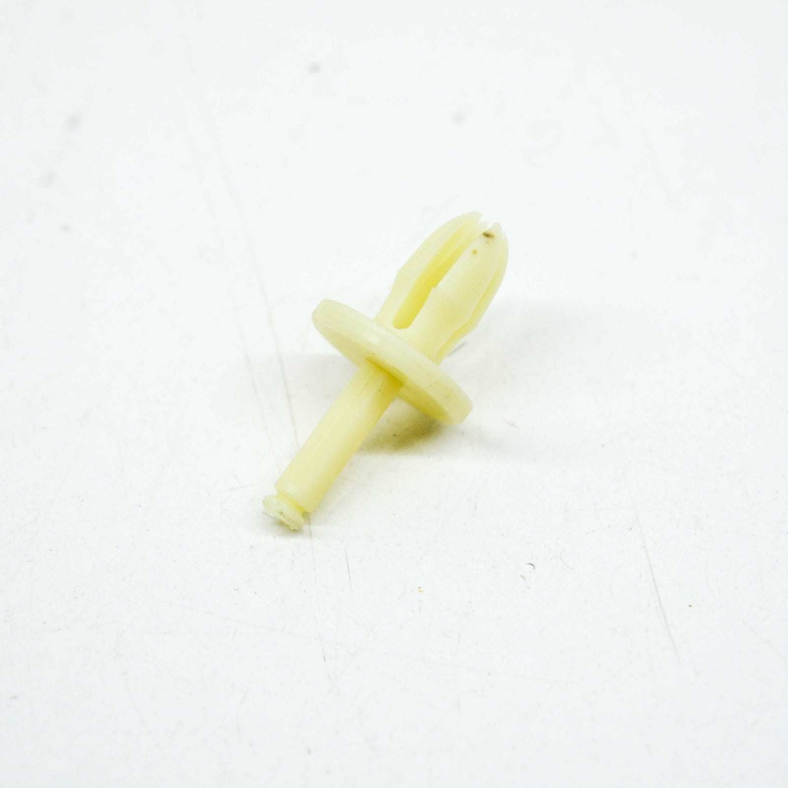 new volkswagen golf mk6 5k regulating mounting clip 5k0837975a original