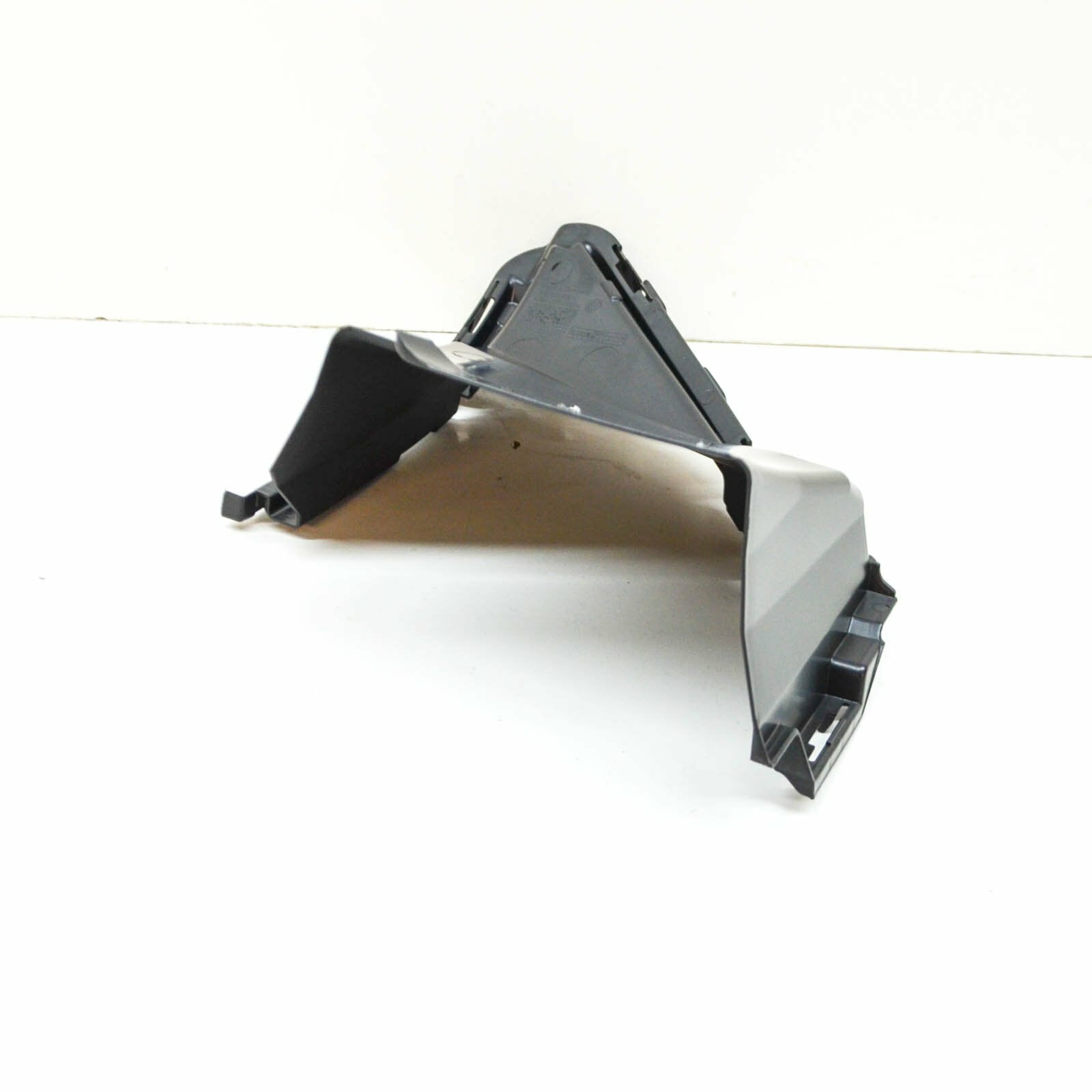 NEW VW GOLF MK7 GTI FRONT LOWER GRILLE END PLATE RIGHT 5G0853950K9B9 ORIGINAL