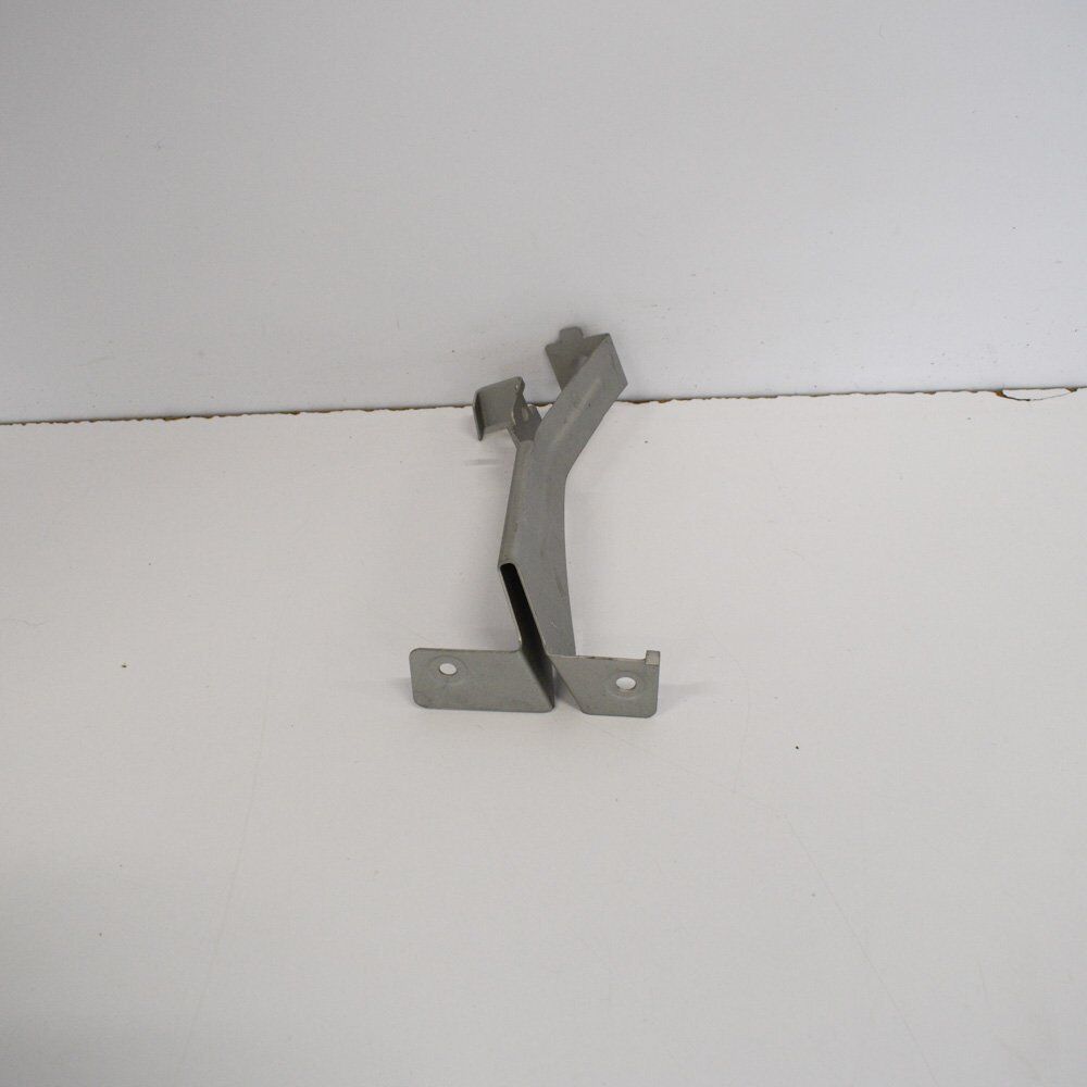 NEW MERCEDES BENZ E C207 RIGHT SPLASH SHIELD BRACKET A2075240840 ORIGINAL