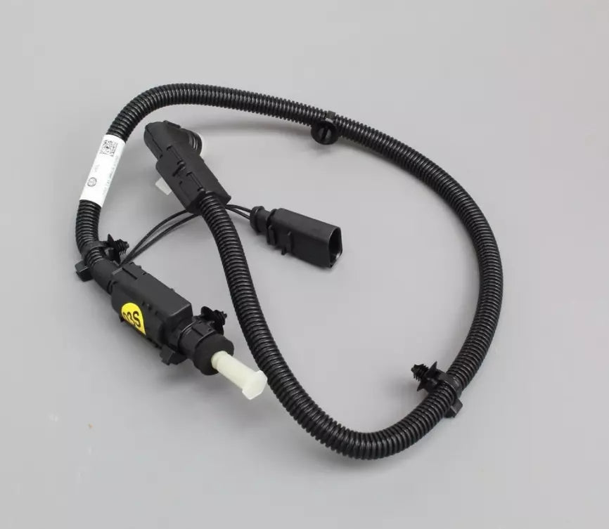 NEW VW TOURAN 5T1 #REDUCTION AGENT SUPPLY LINE 7P0131984A ORIGINAL