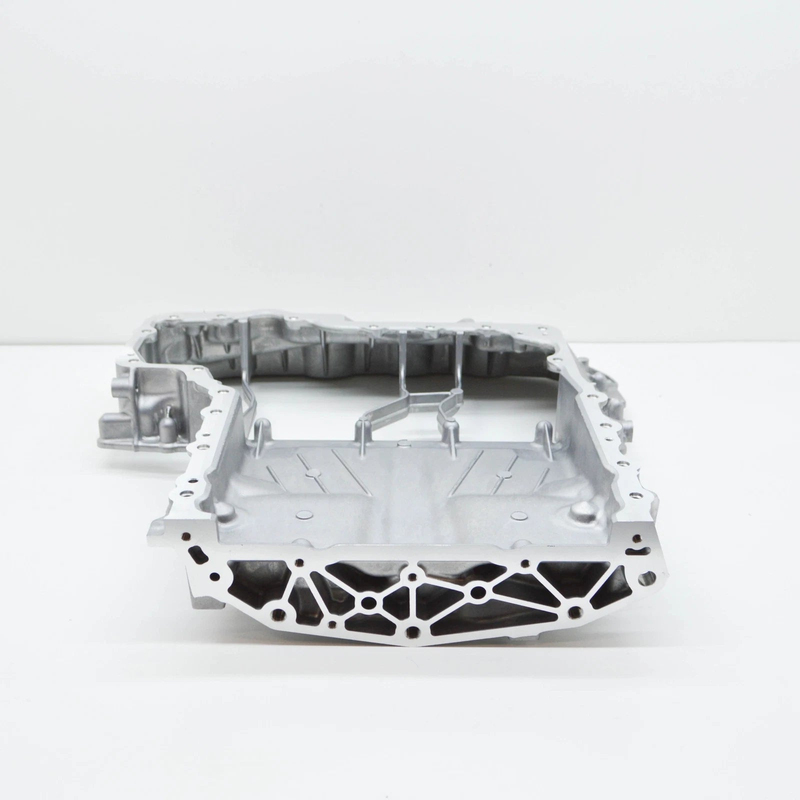 NEW AUDI A6 C8 OIL SUMP PAN UPPER PART 06M103603AM ORIGINAL